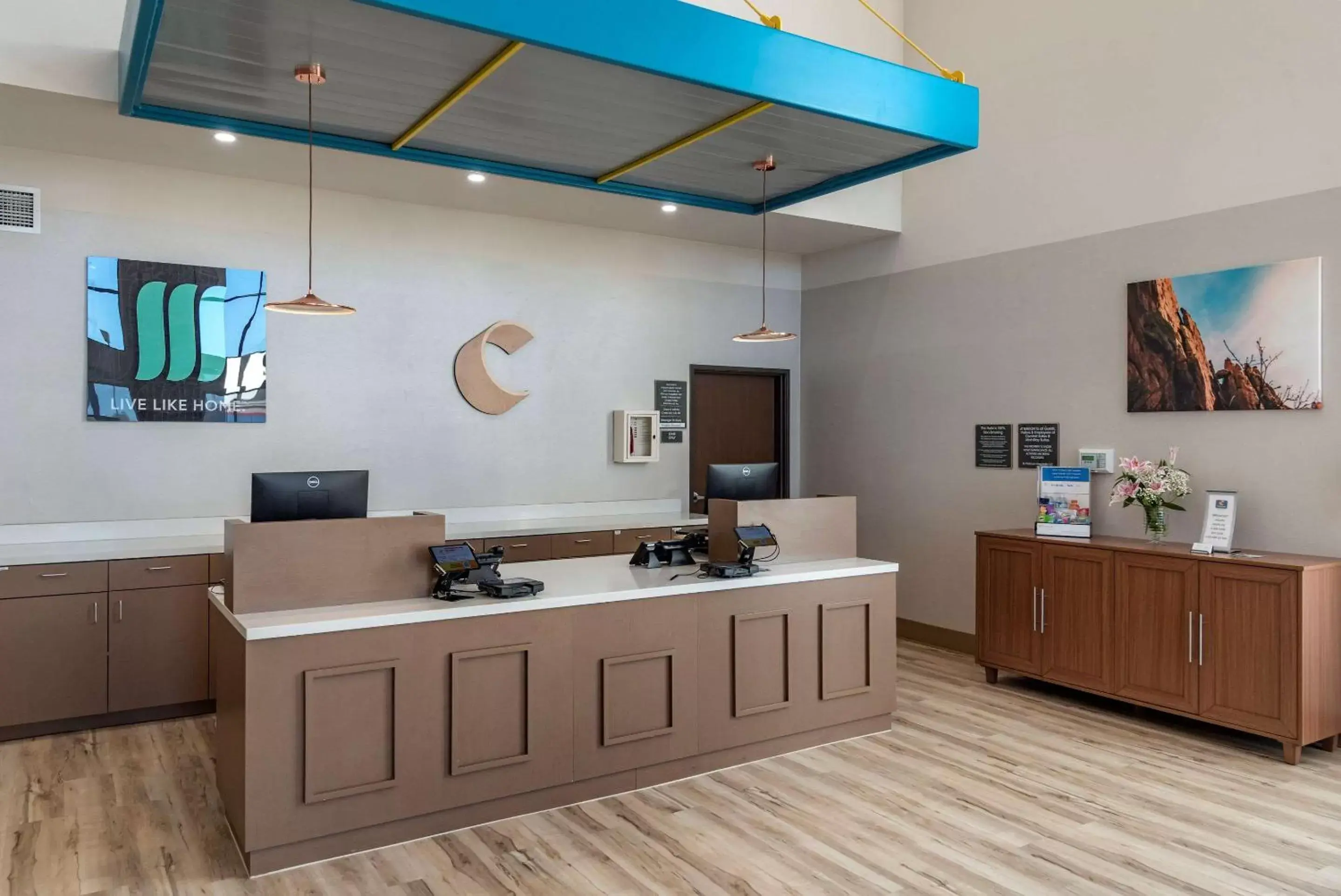 Lobby or reception in MainStay Suites Colorado Springs East - Medical Center Area