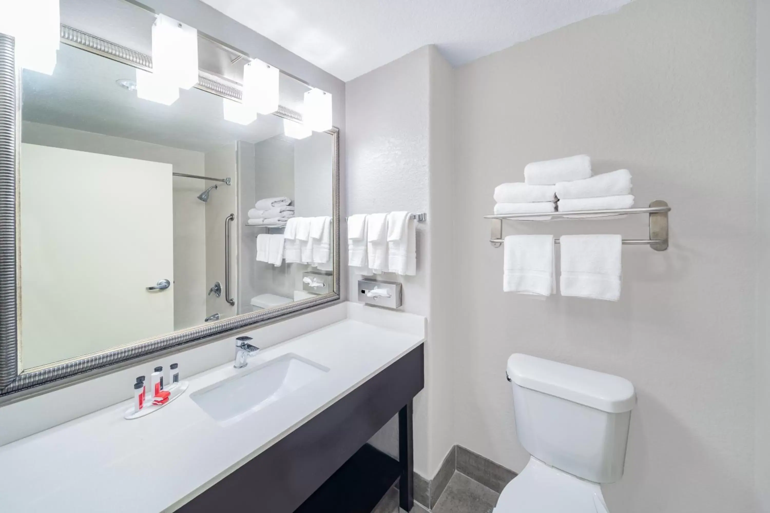 Bathroom in Days Inn & Suites by Wyndham San Antonio near AT&T Center
