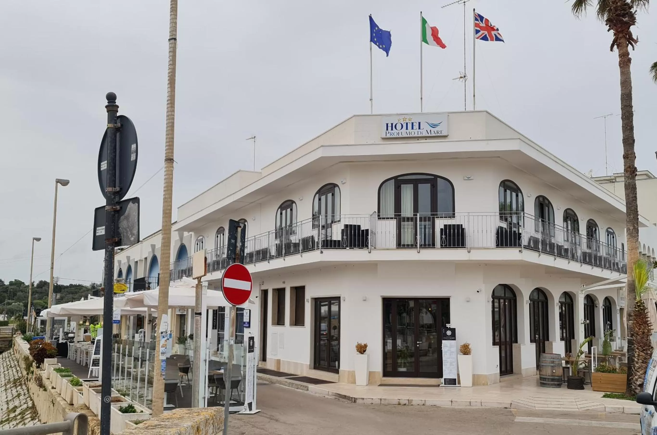 Property building in Hotel Profumo Di Mare