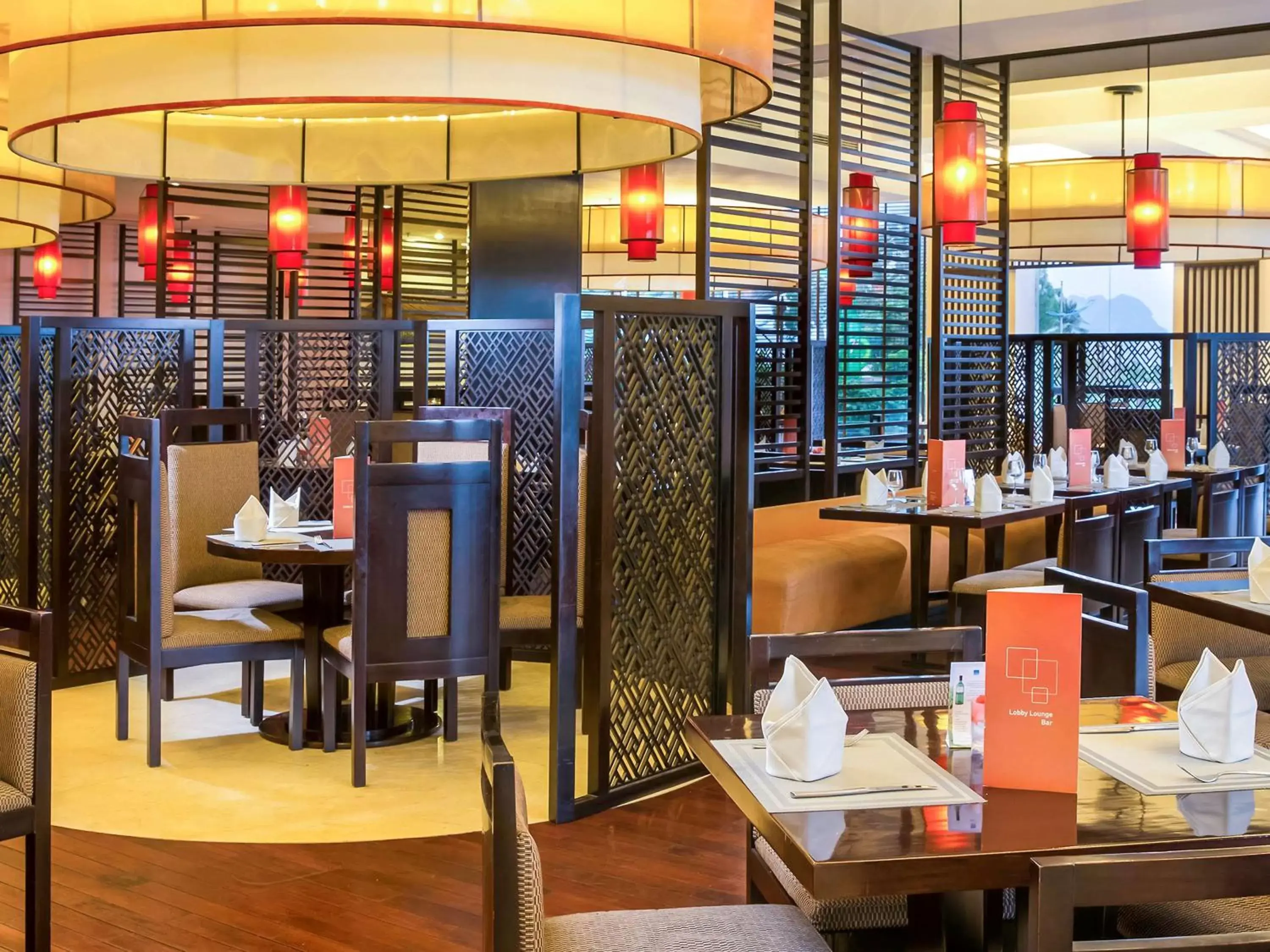 Restaurant/Places to Eat in Novotel Ha Long Bay Hotel