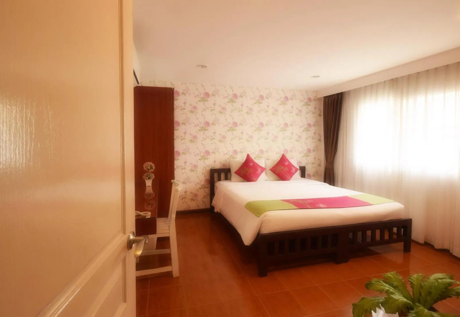 Bed in Blissotel Ratchada