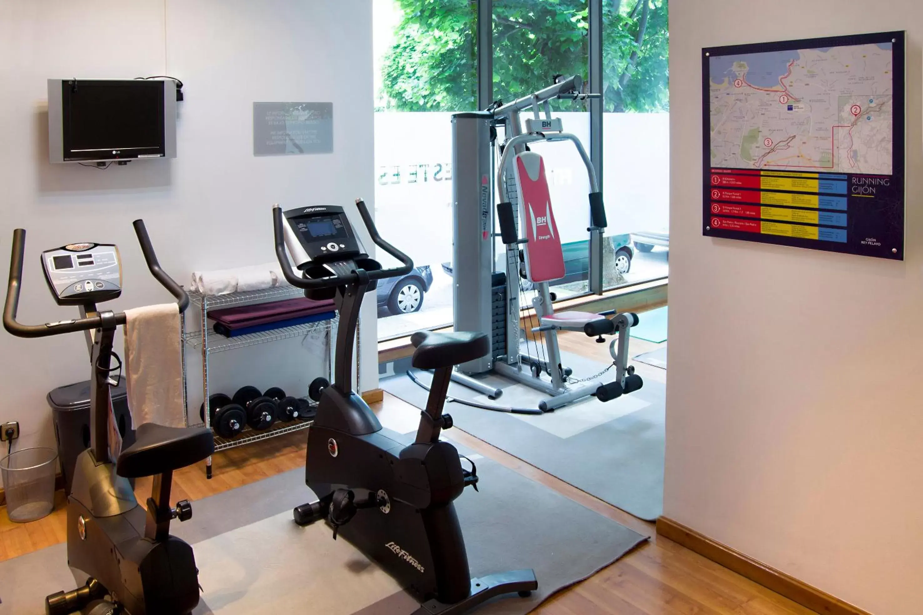 Fitness centre/facilities in Hotel Zentral Gijón Rey Pelayo Fitness centre/facilities in Hotel Zentral Gijón Rey Pelayo
