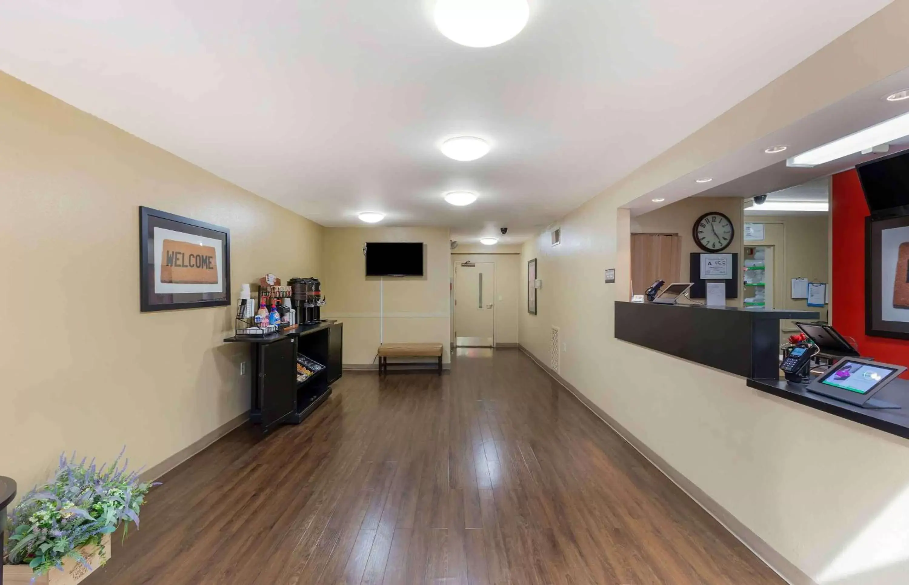 Lobby or reception, Lobby/Reception in Extended Stay America Suites - Raleigh - North Raleigh - Wake Towne Dr