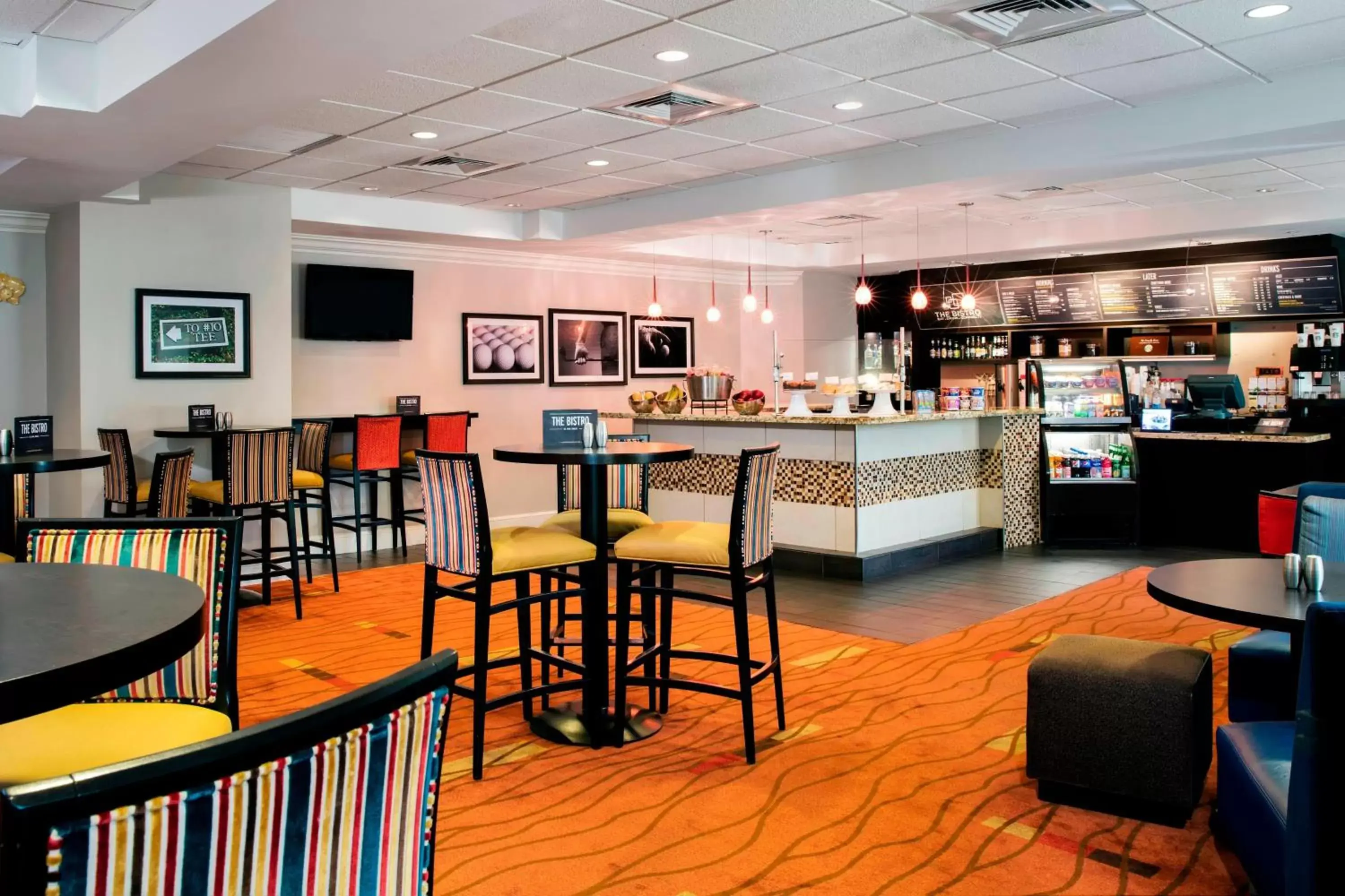 Restaurant/places to eat, Lounge/Bar in Courtyard by Marriott Myrtle Beach Barefoot Landing