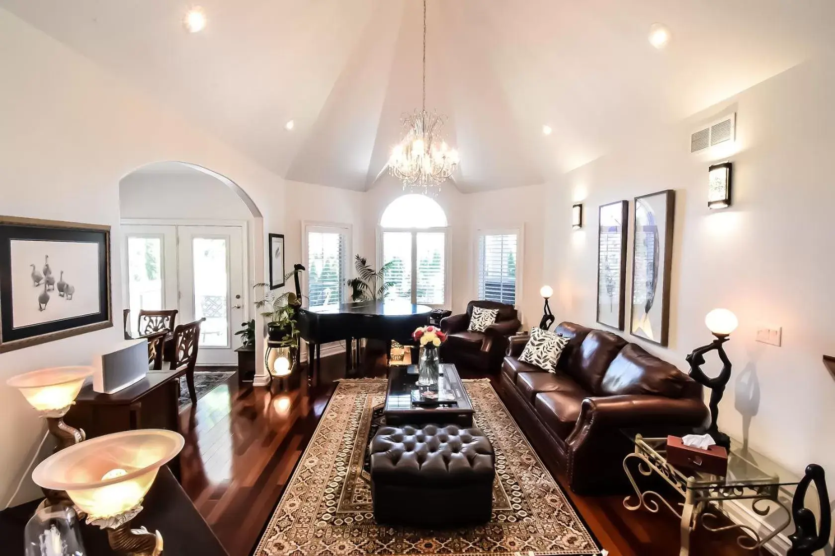 Seating Area in Graystone Bed & Breakfast