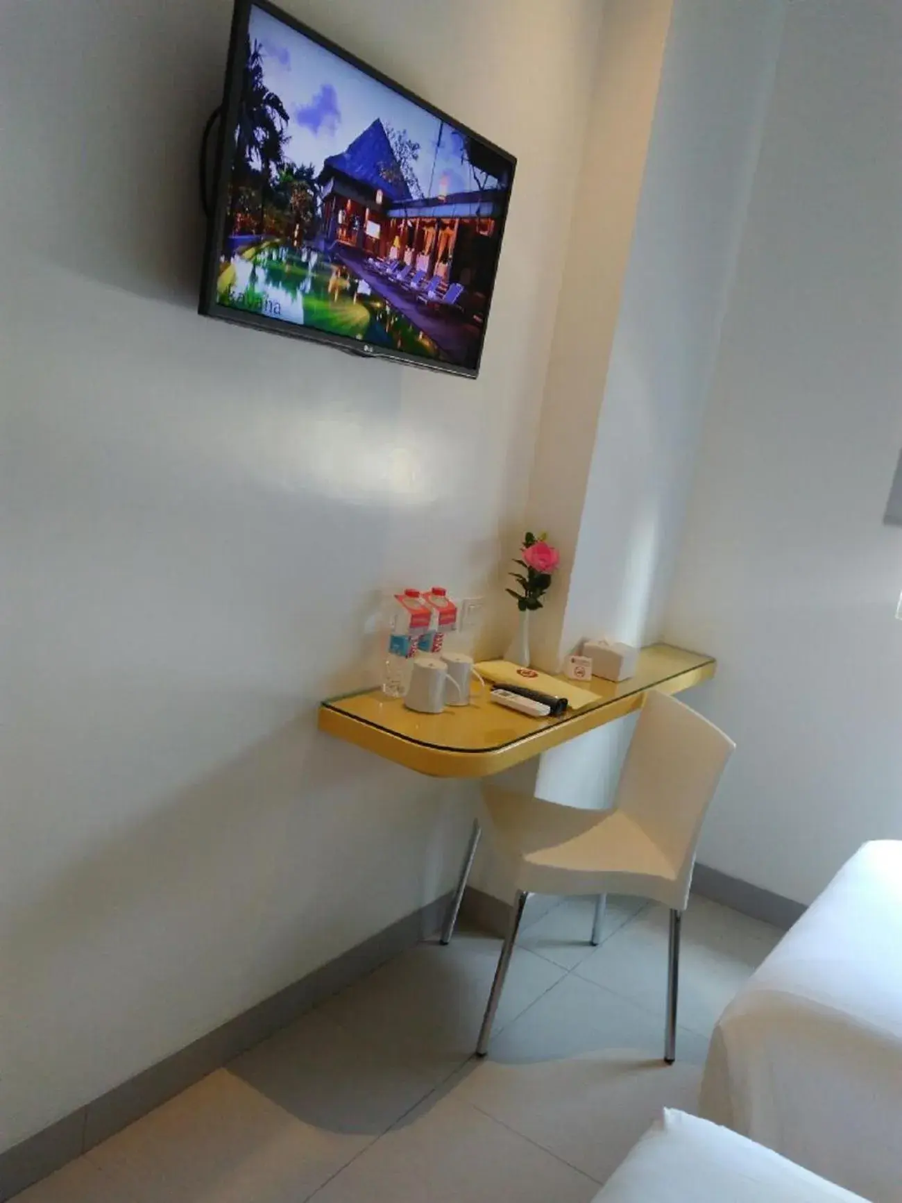 Area and facilities, TV/Entertainment Center in Amaris Hotel Margorejo