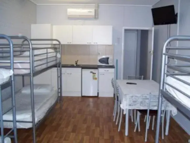 bunk bed, Kitchen/Kitchenette in Fraser Coast Top Tourist Park
