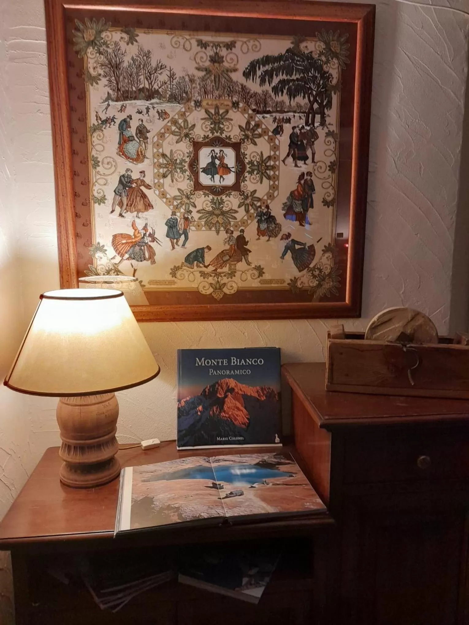 Decorative detail in Hotel Astoria