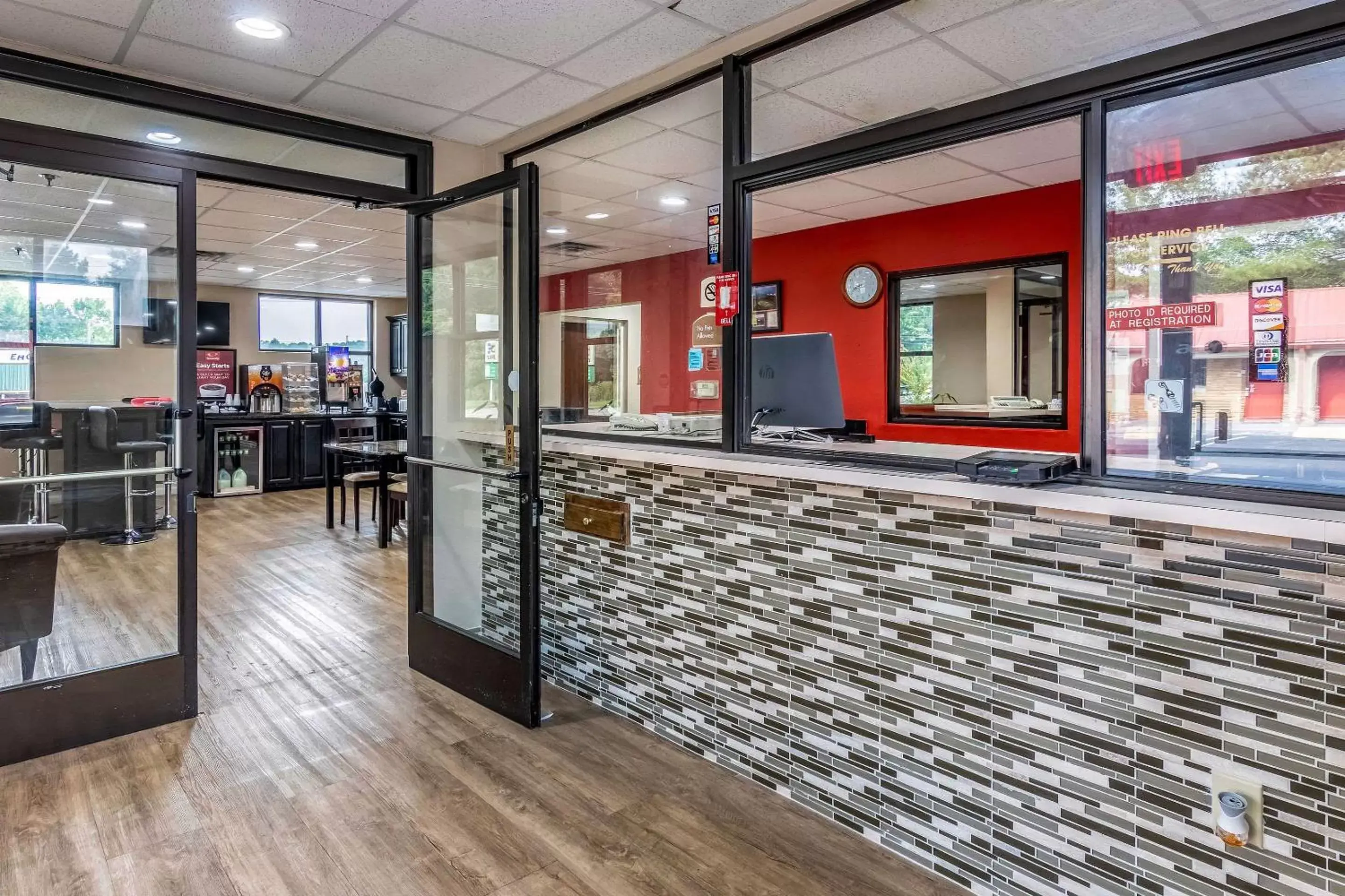 Lobby or reception in Econo Lodge Opelika