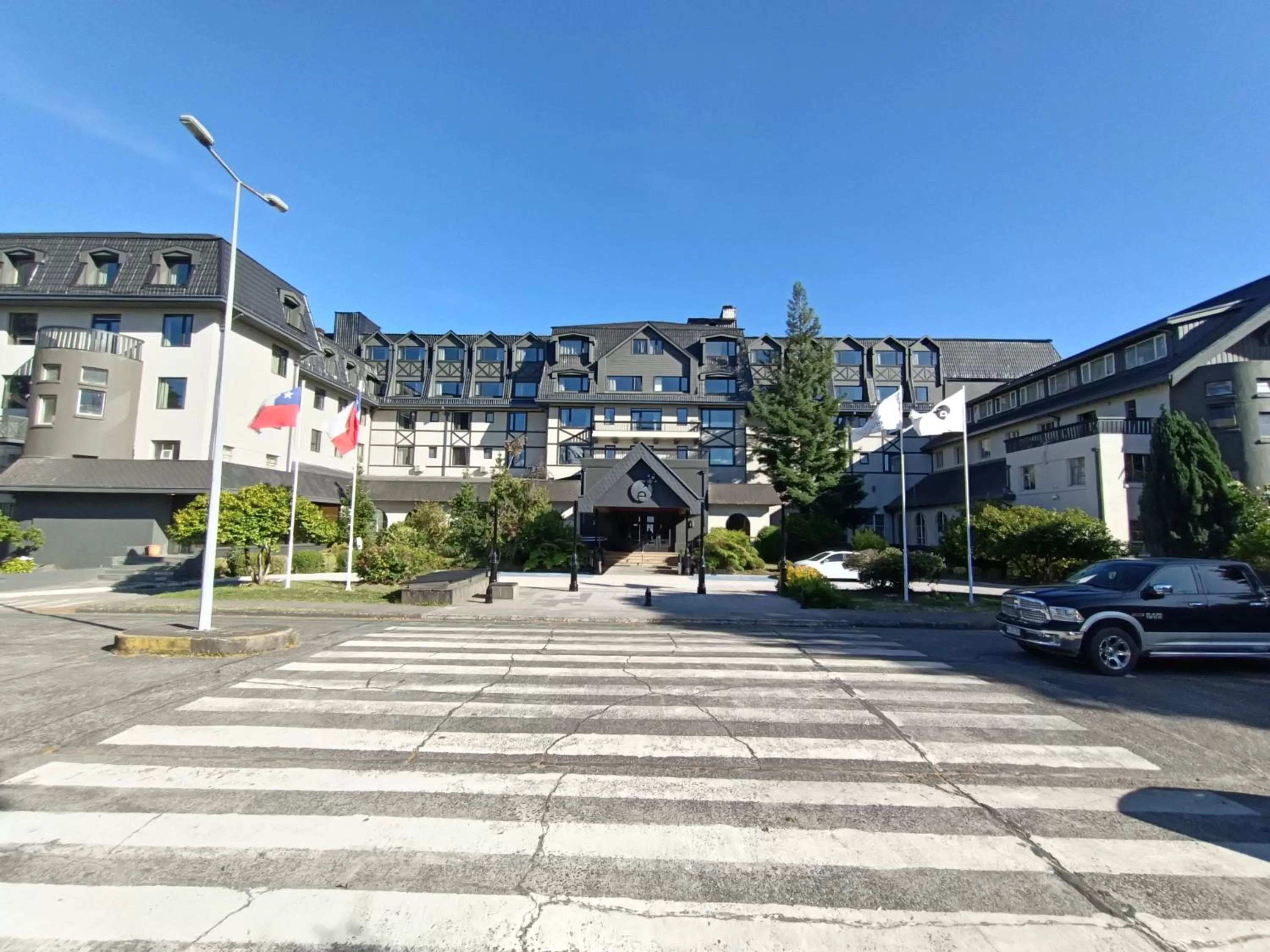 Property building in Hotel Enjoy Pucón