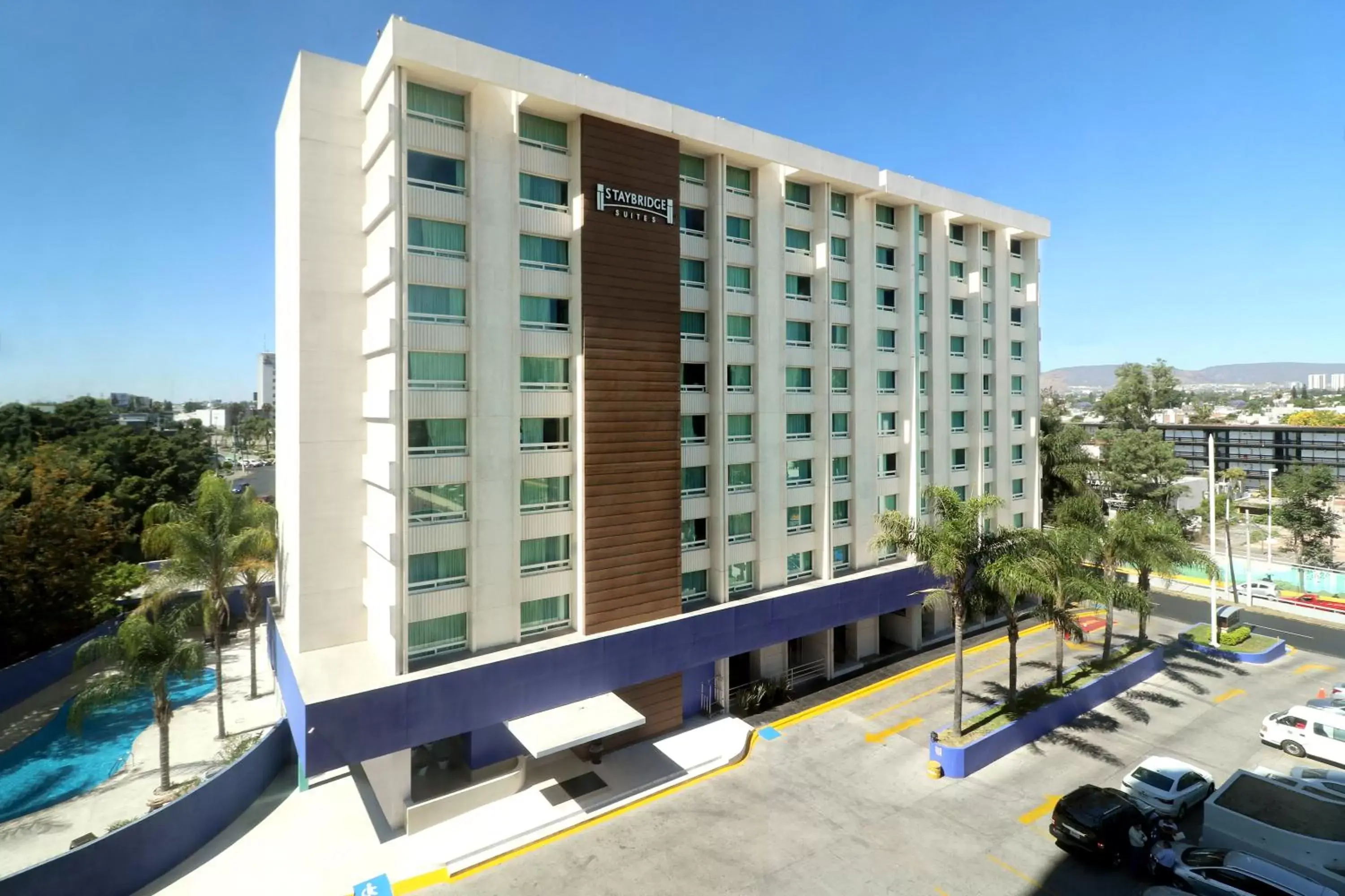 Property building in Staybridge Suites Guadalajara Expo by IHG Property building in Staybridge Suites Guadalajara Expo by IHG