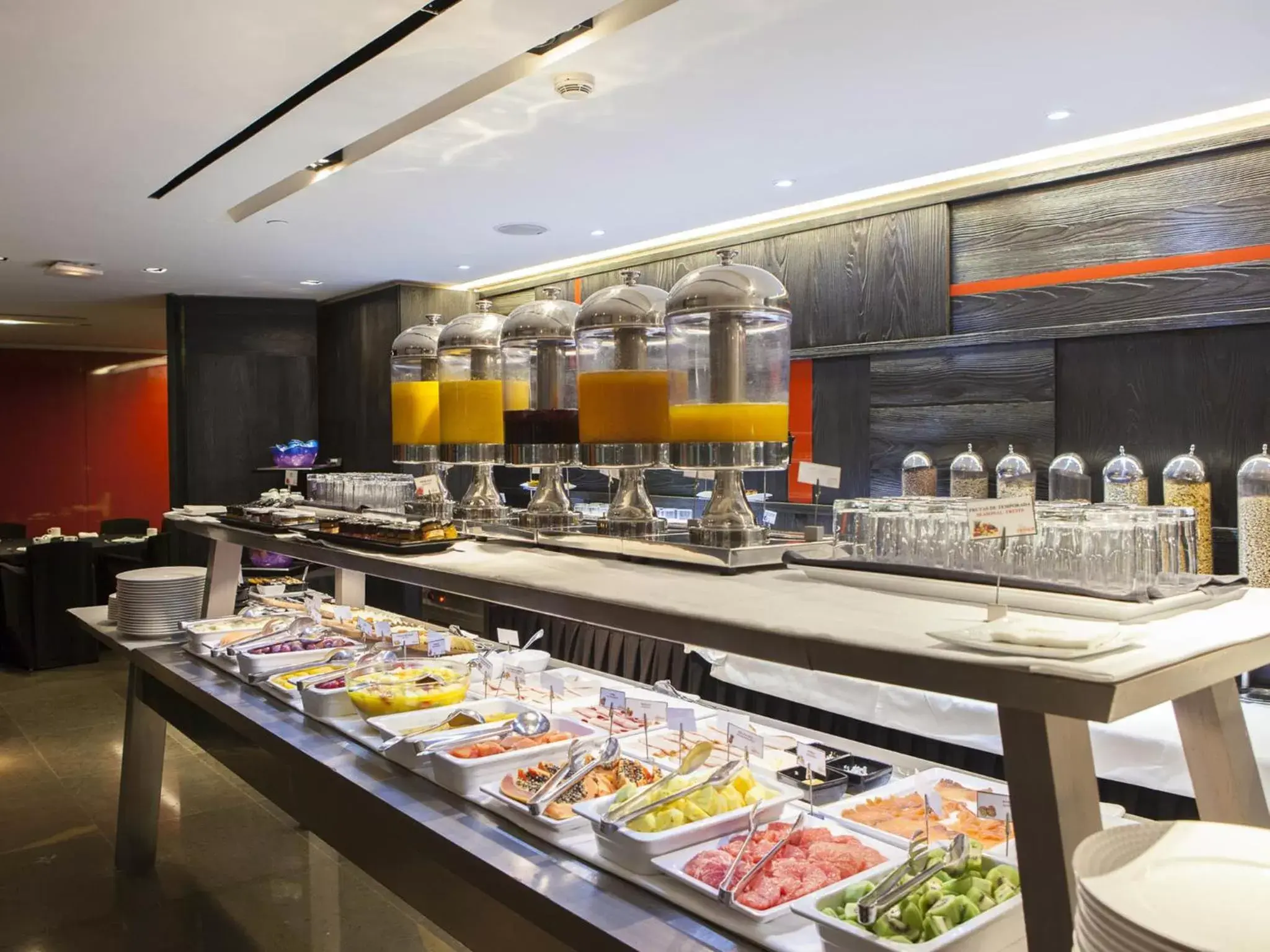 Restaurant/places to eat in Hotel Puerta America Restaurant/places to eat in Hotel Puerta America