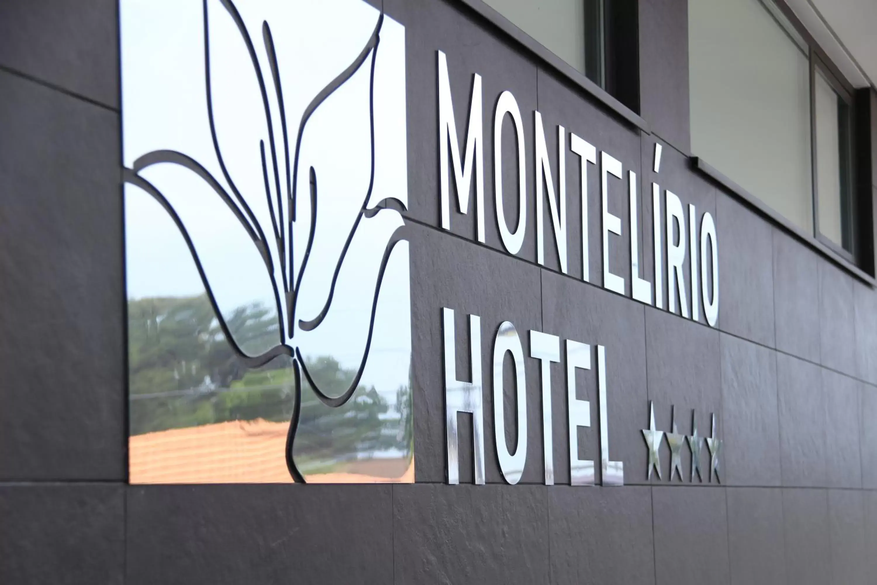 Facade/entrance, Logo/Certificate/Sign/Award in Hotel Monte Lírio