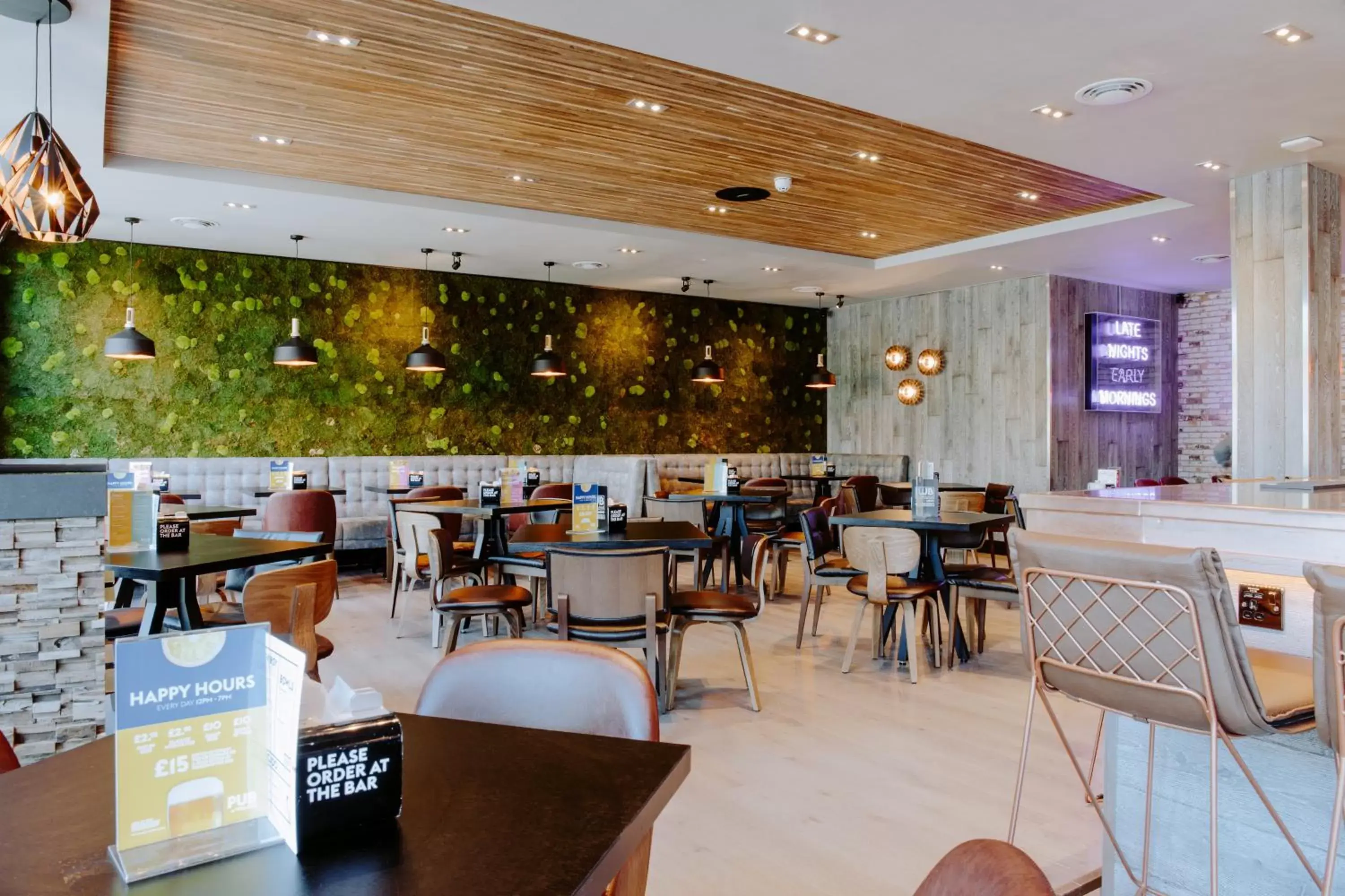 Restaurant/Places to Eat in Village Hotel Farnborough