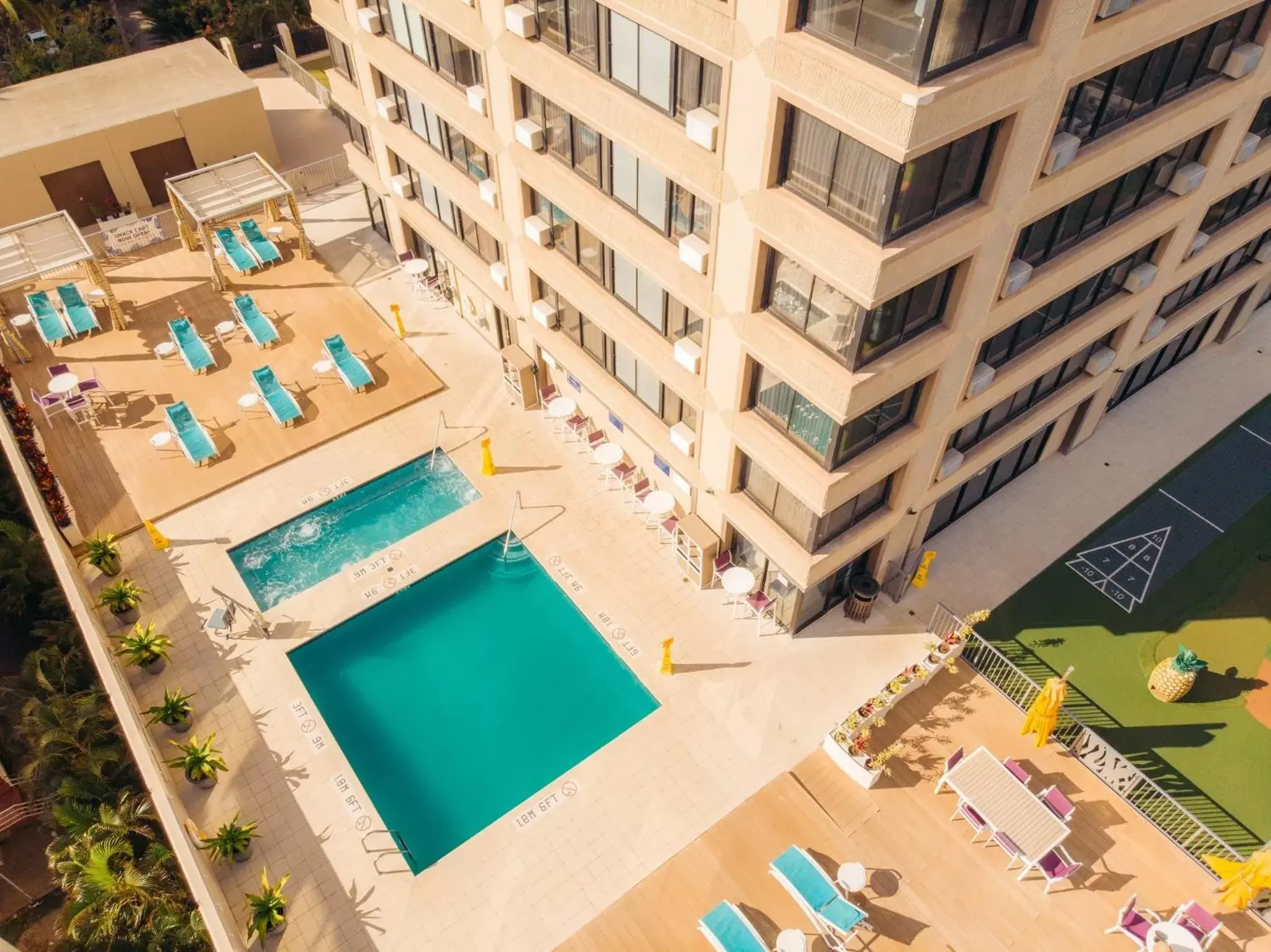 Swimming pool, Pool View in Holiday Inn Express Waikiki, an IHG Hotel