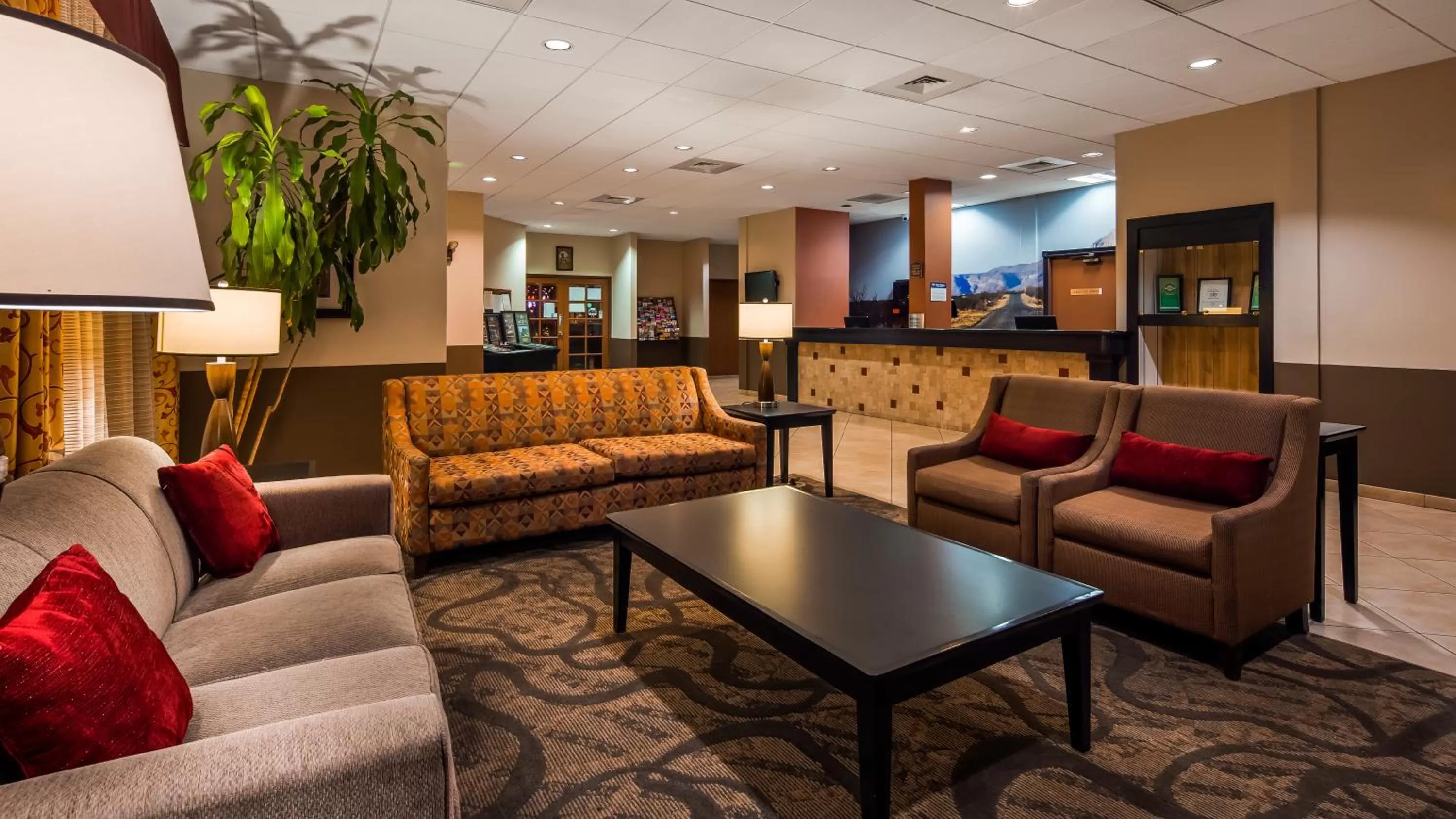 Lobby or reception in Best Western Green Valley Inn