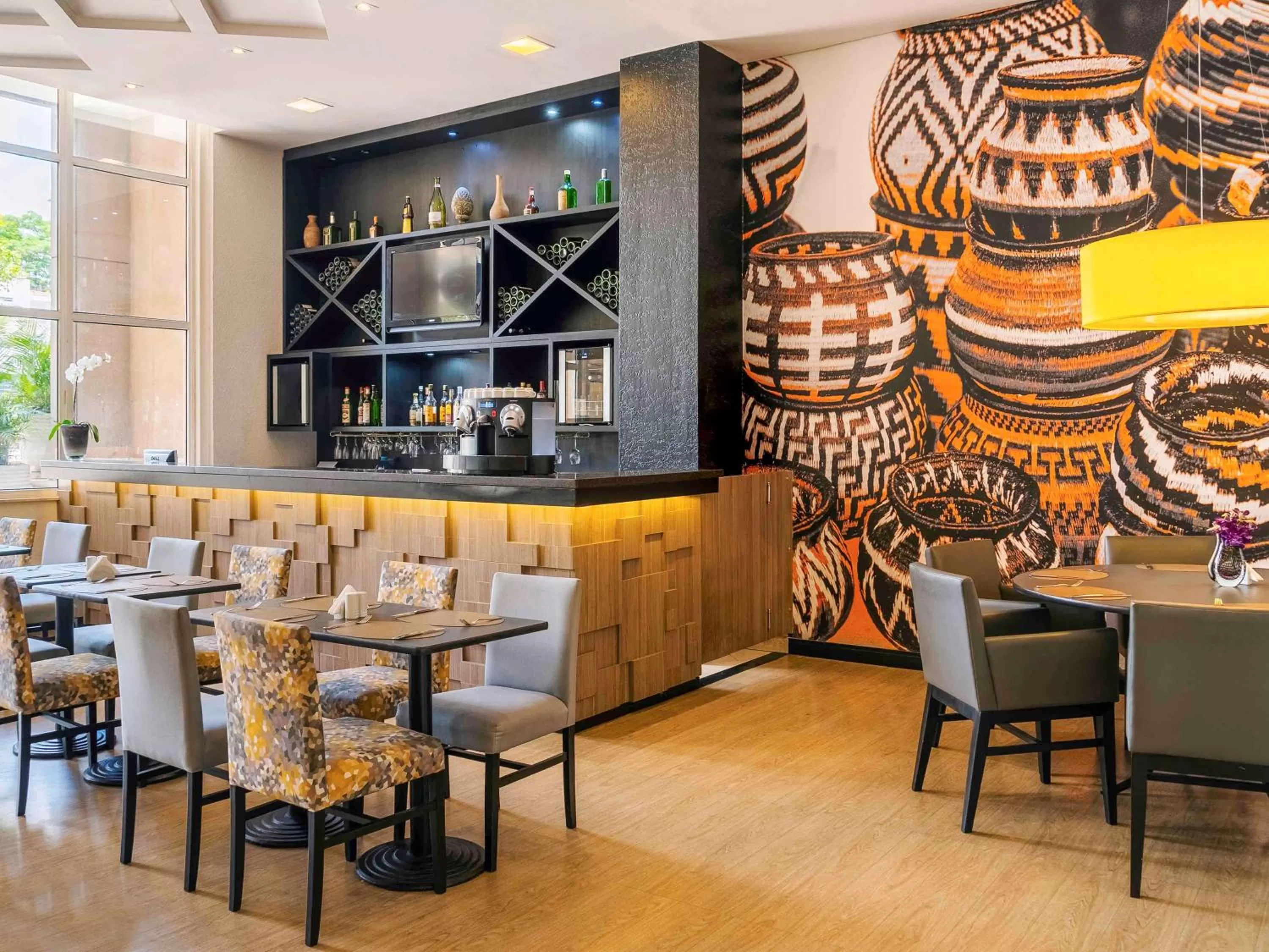 Restaurant/places to eat in Mercure Guarulhos Aeroporto