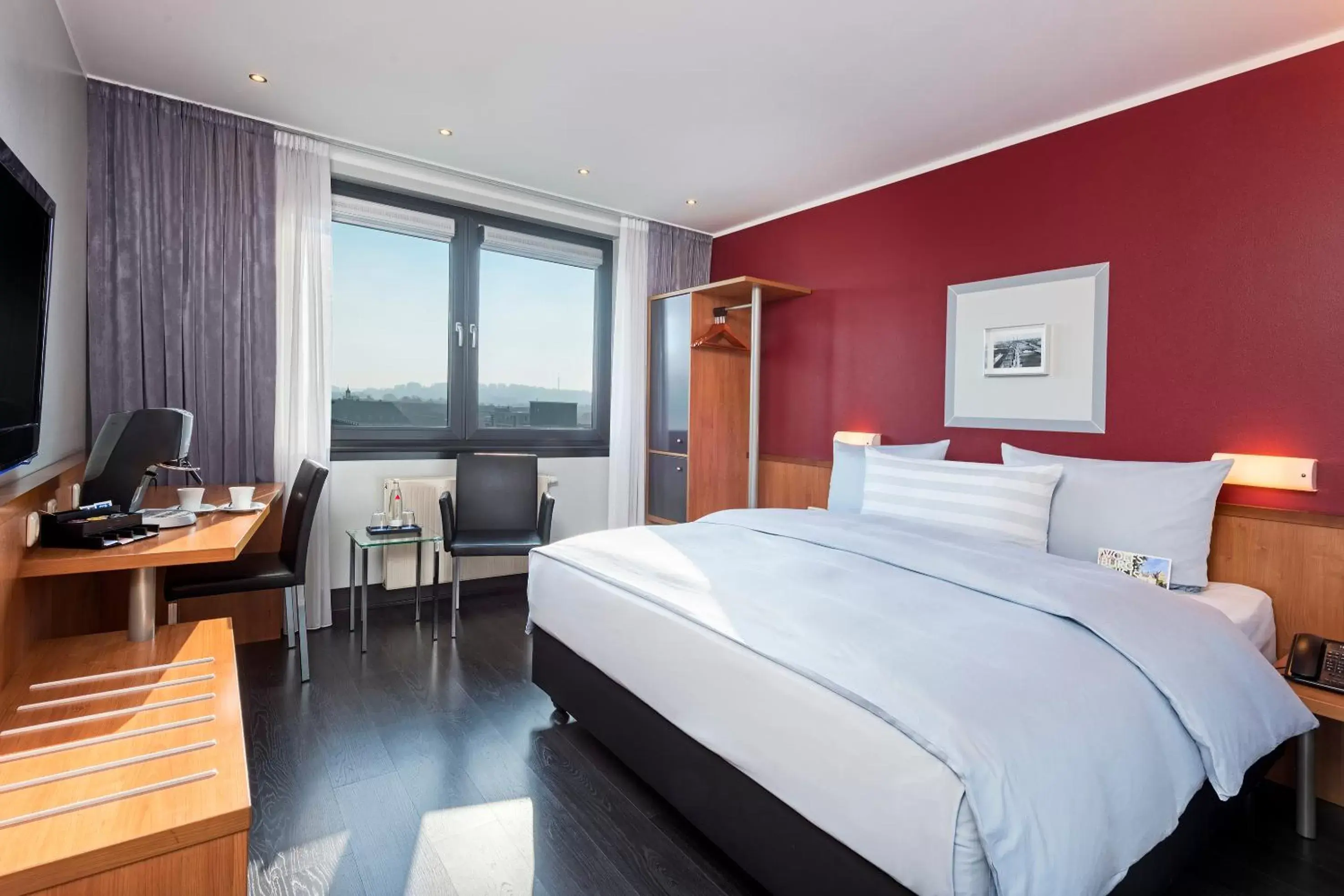 Photo of the whole room, Bed in Hotel Wolfsburg Centrum, Affiliated by Meliá
