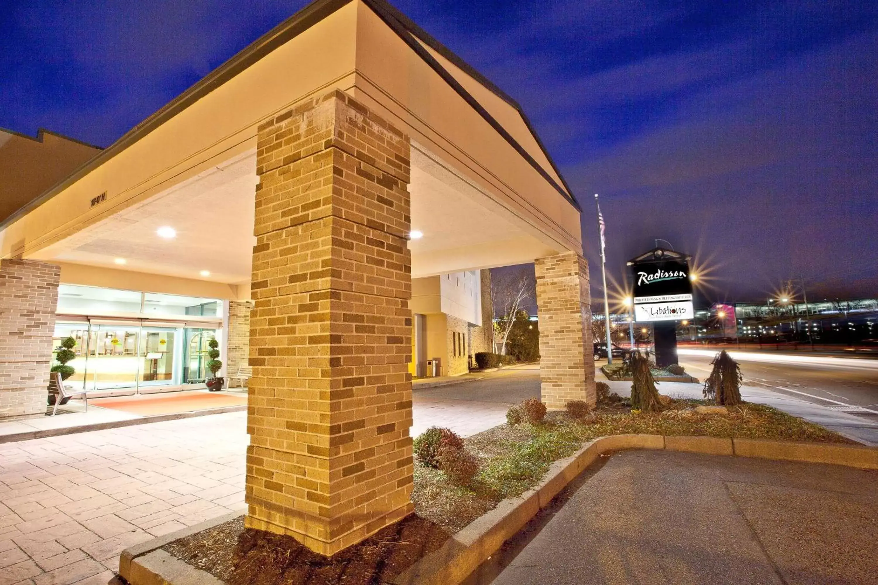 Property building in Radisson Hotel Providence Airport