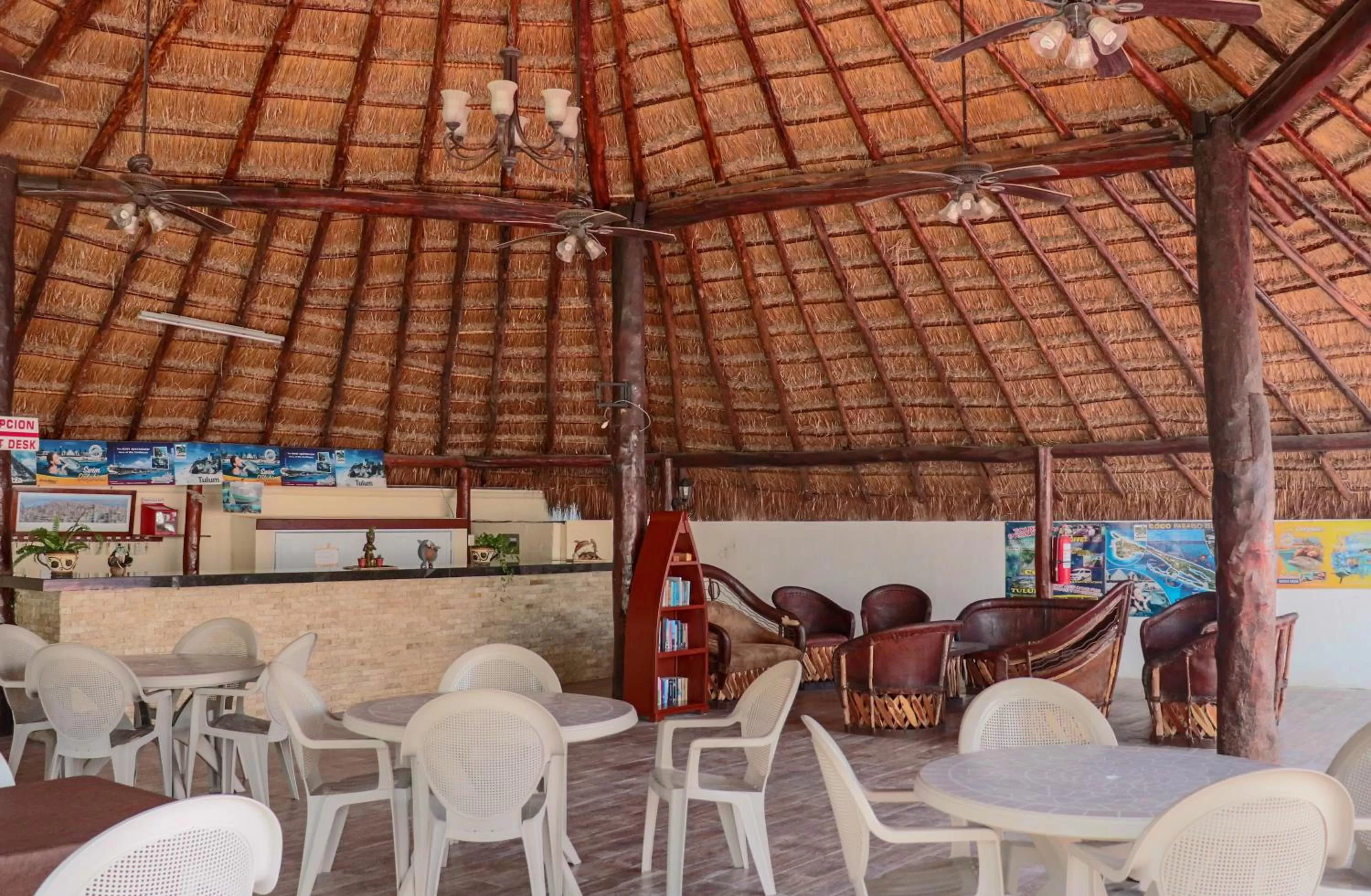 Restaurant/places to eat in Villas Coco Resort - All Suites