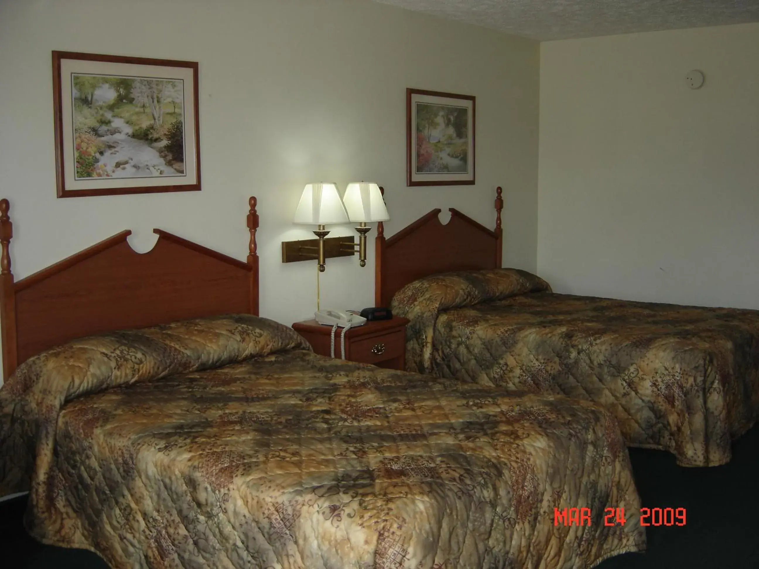 Bed in Homegate Inn