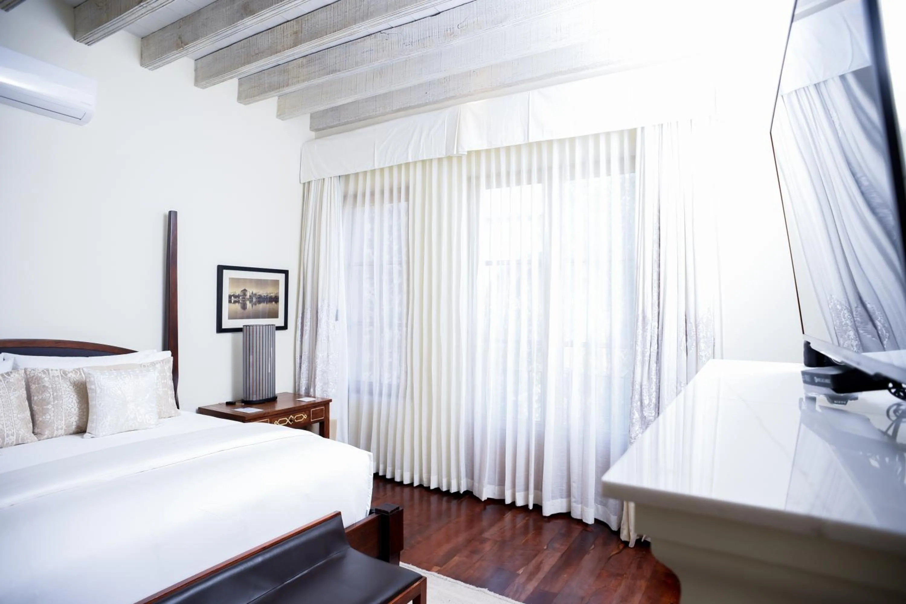 Photo of the whole room, Bed in Hotel Casa Blanca 7