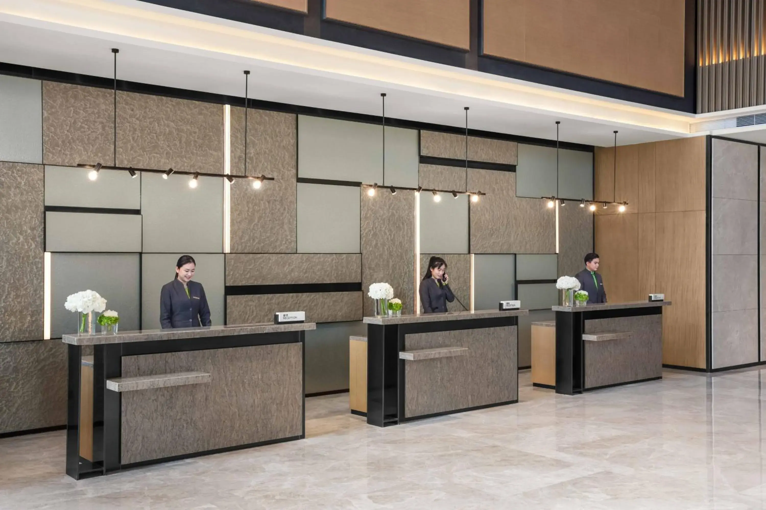 Lobby or reception, Lobby/Reception in Courtyard by Marriott Shenzhen Bao'an