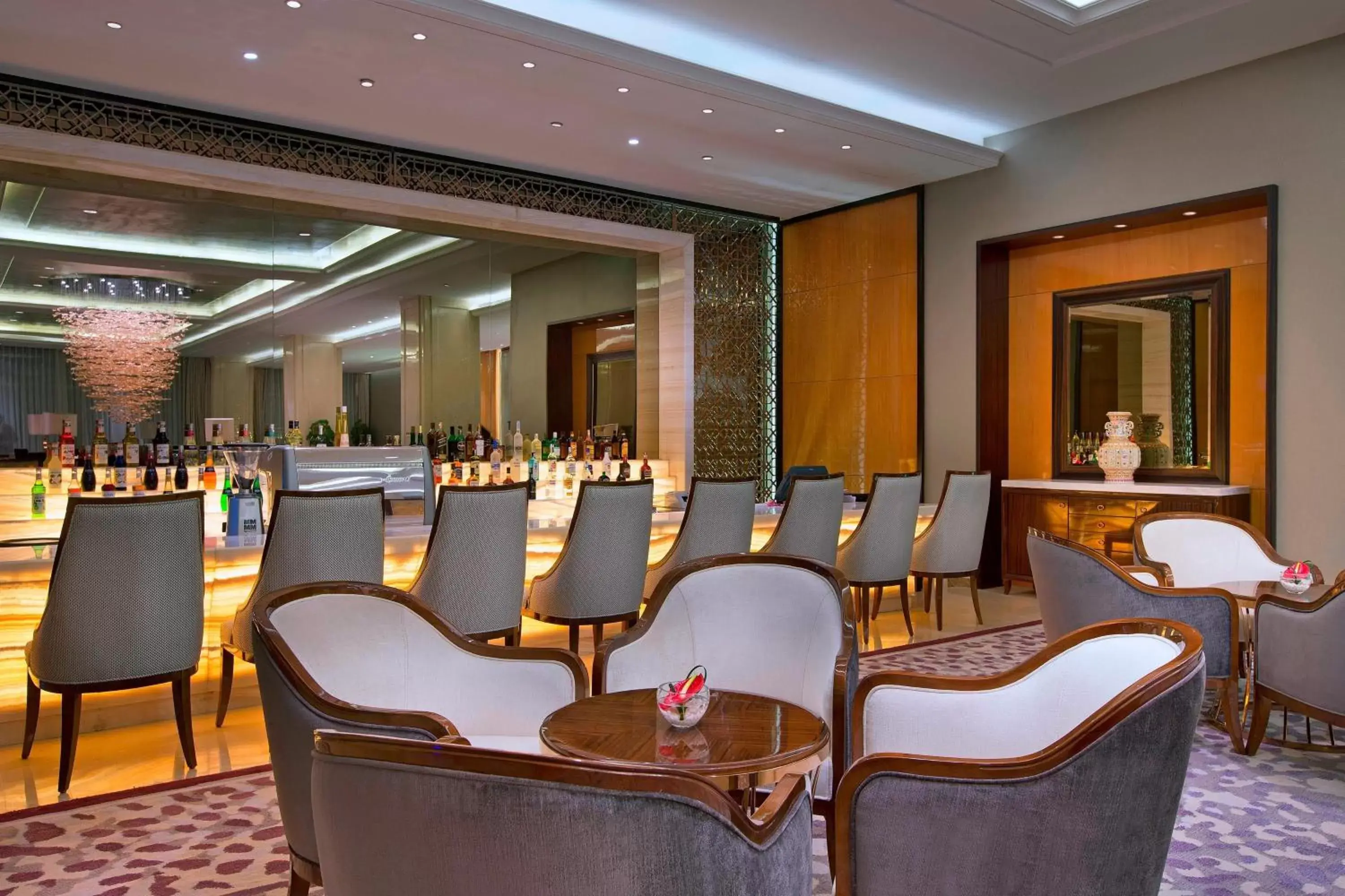 Lobby or reception in Sheraton Grand Wuhan Hankou Hotel - Let's take a look at the moment of Wuhan