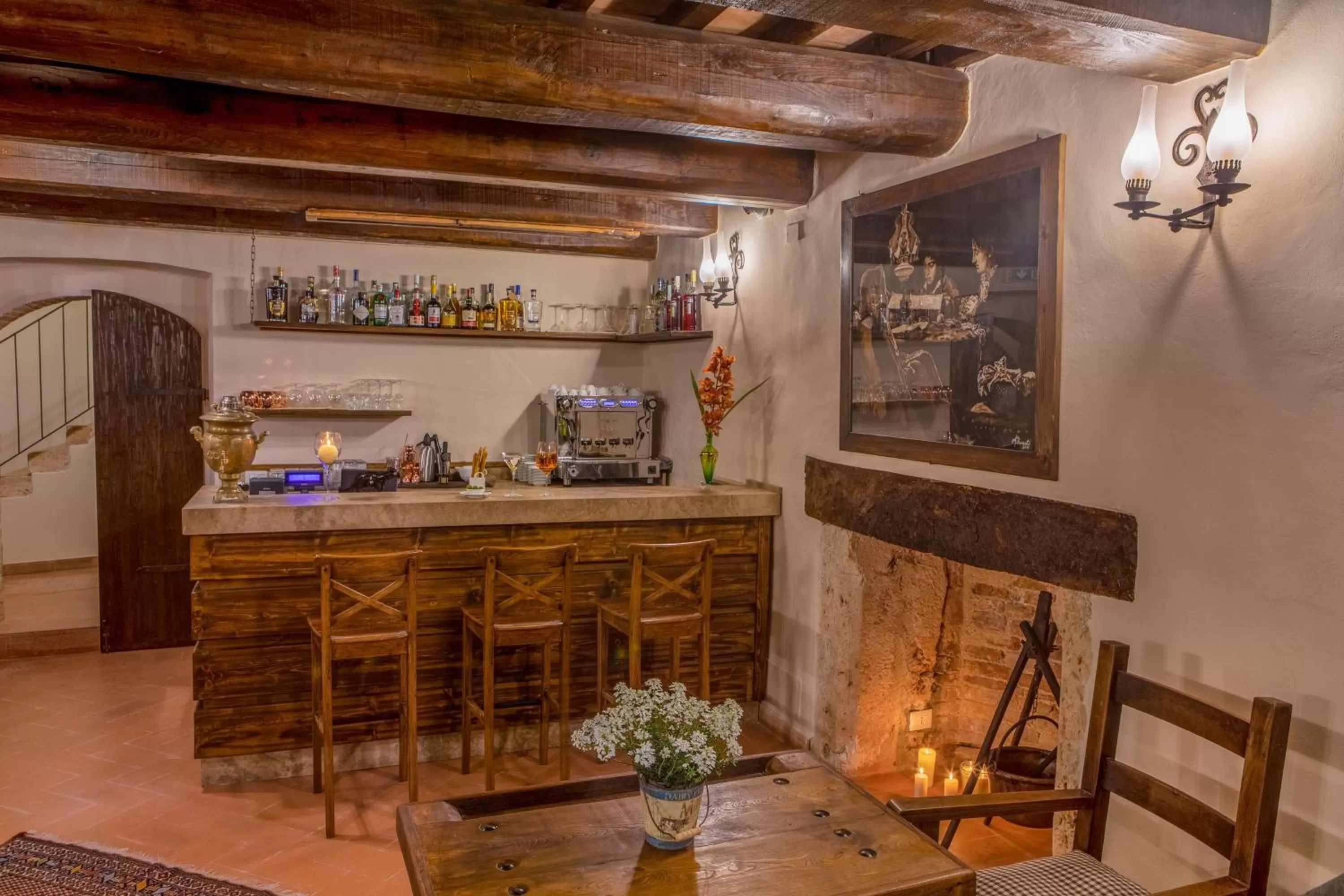 Lounge or bar in Borgo Petroro