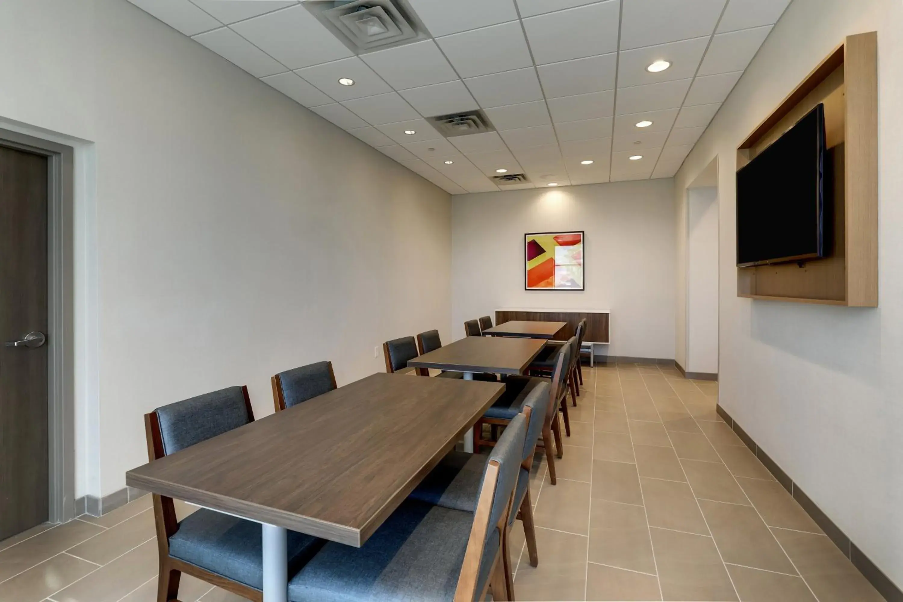 Meeting/conference room in Holiday Inn Express Holly Springs - Raleigh Area, an IHG Hotel