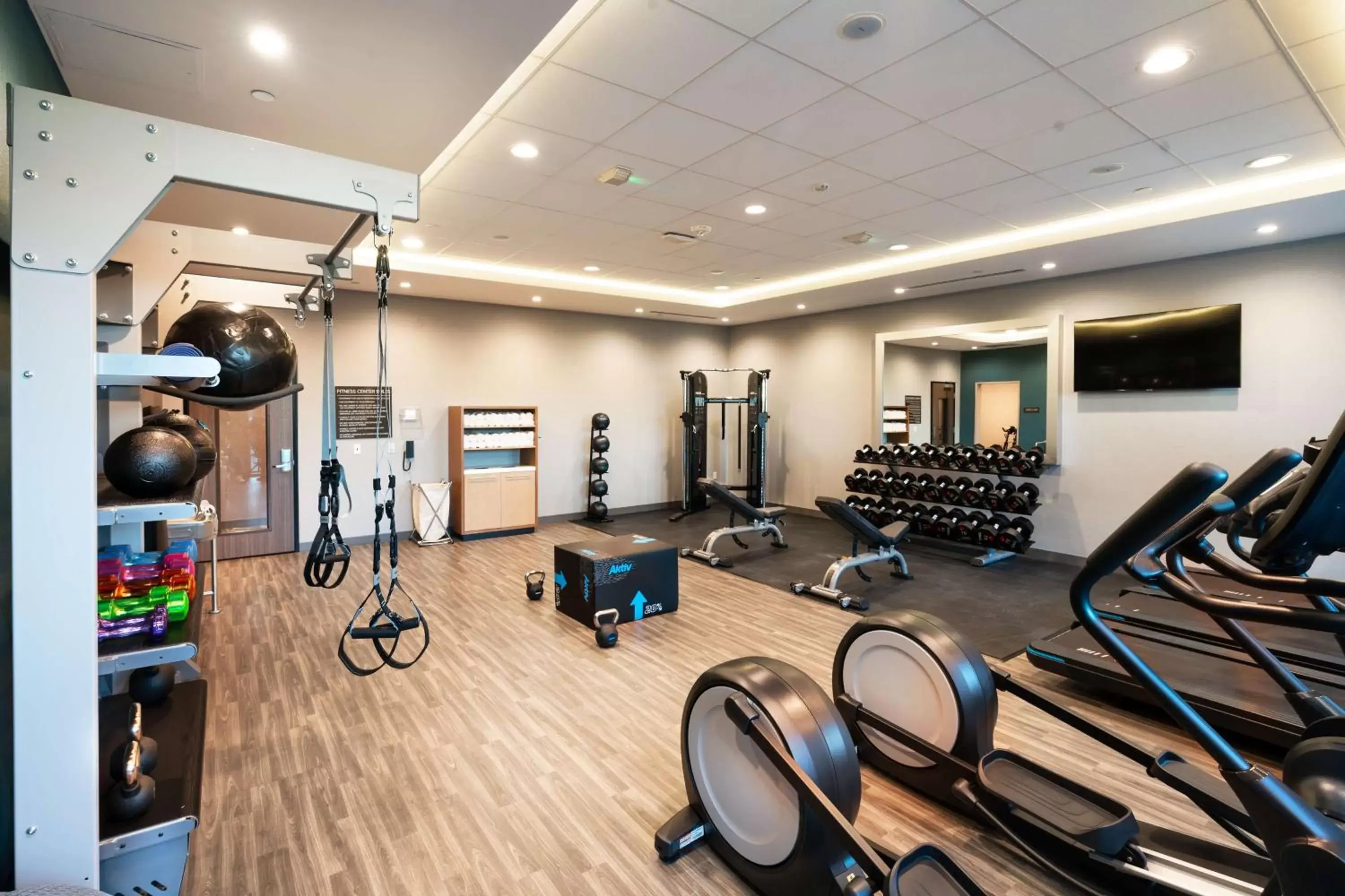 Fitness centre/facilities, Fitness Center/Facilities in Hampton Inn Riverside March Air Force Base, Ca