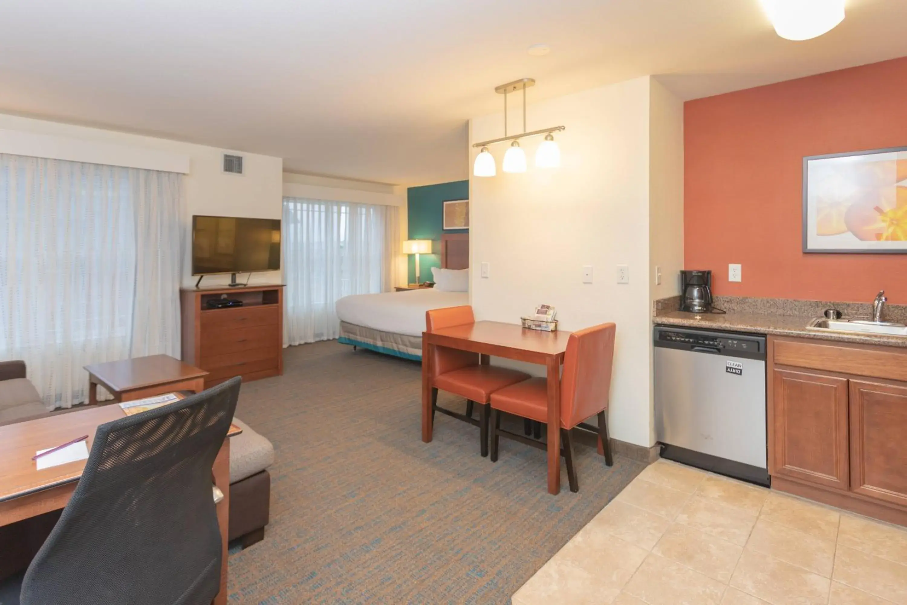 Photo of the whole room, Kitchen/Kitchenette in Residence Inn Bozeman