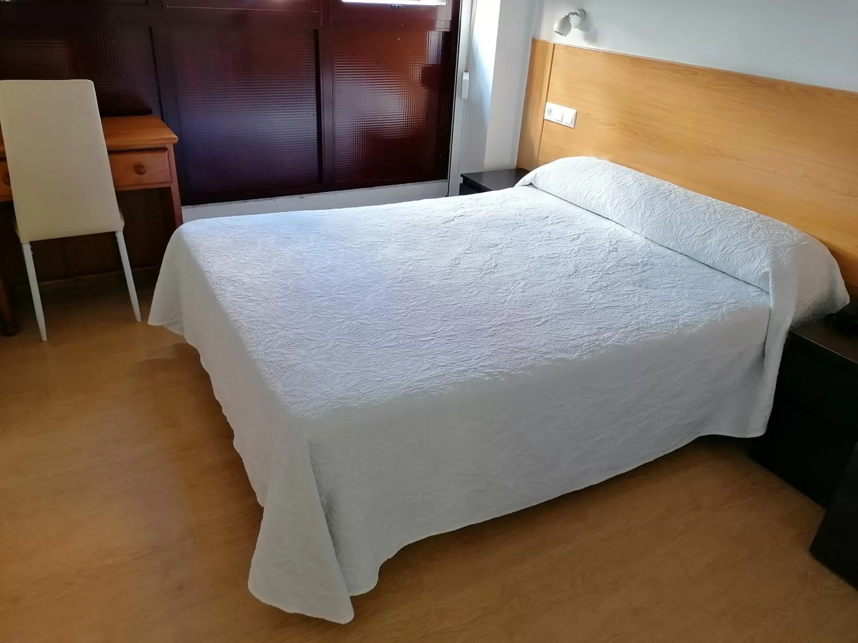 Bed in Hostal Adelia