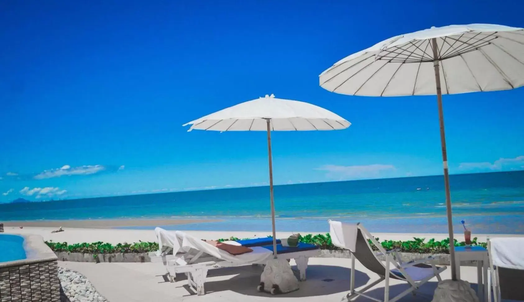 Sea view in Nern Chalet Beachfront Hotel Sea view in Nern Chalet Beachfront Hotel