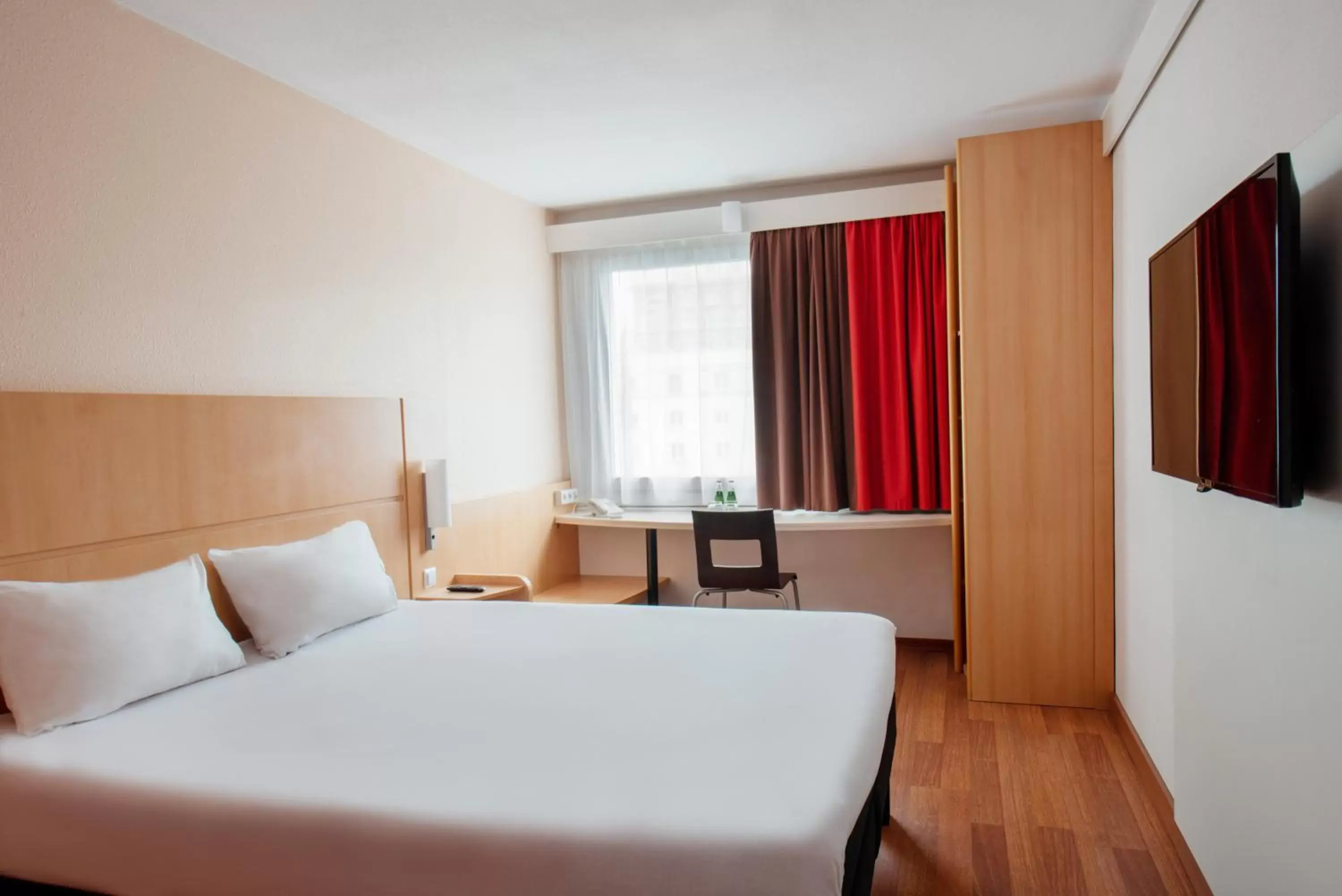Standard Room with 1 Double Bed in Ibis Warszawa Stare Miasto