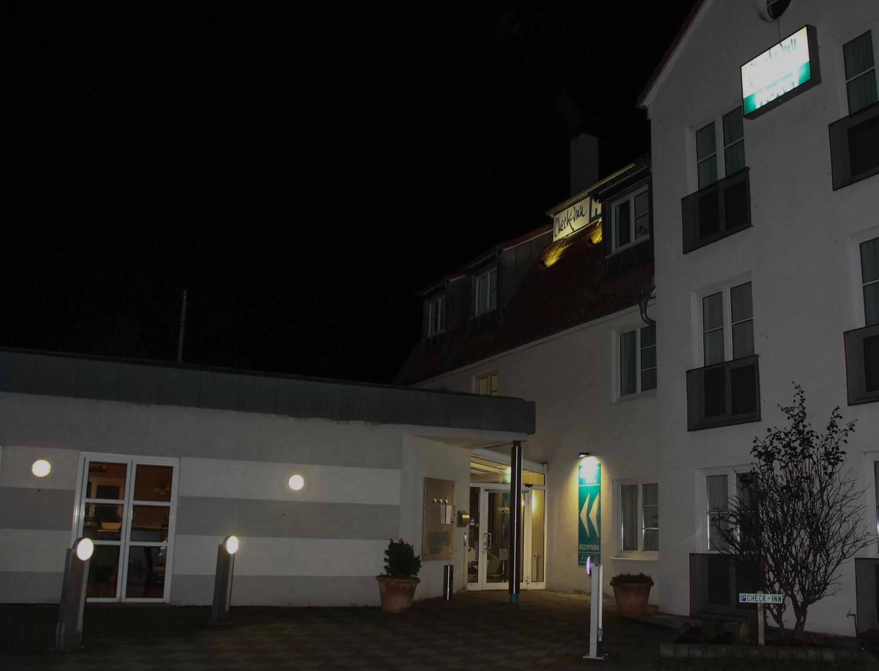Facade/entrance in Check Inn Hotel Merseburg