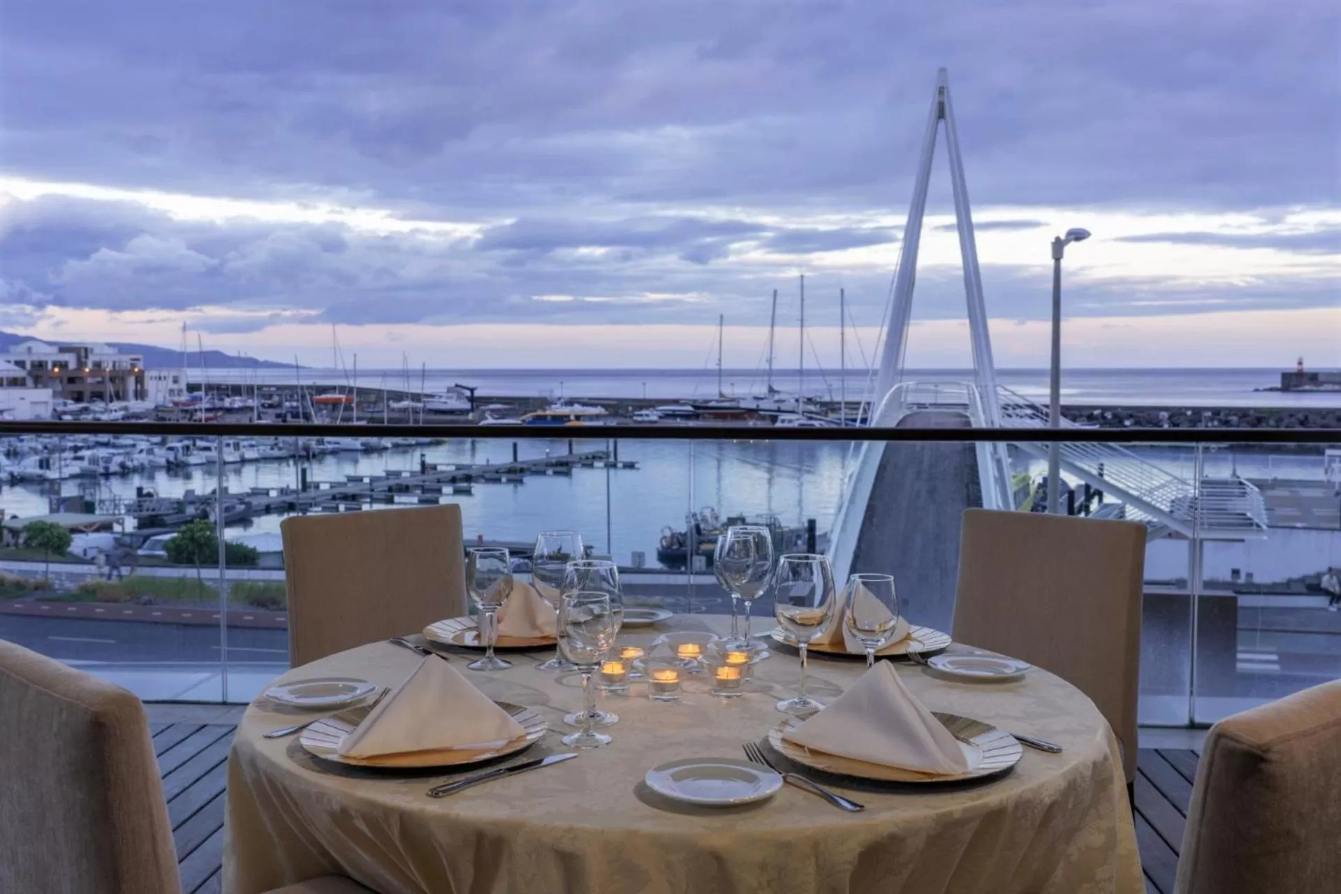 Restaurant/places to eat in Hotel Marina Atlântico