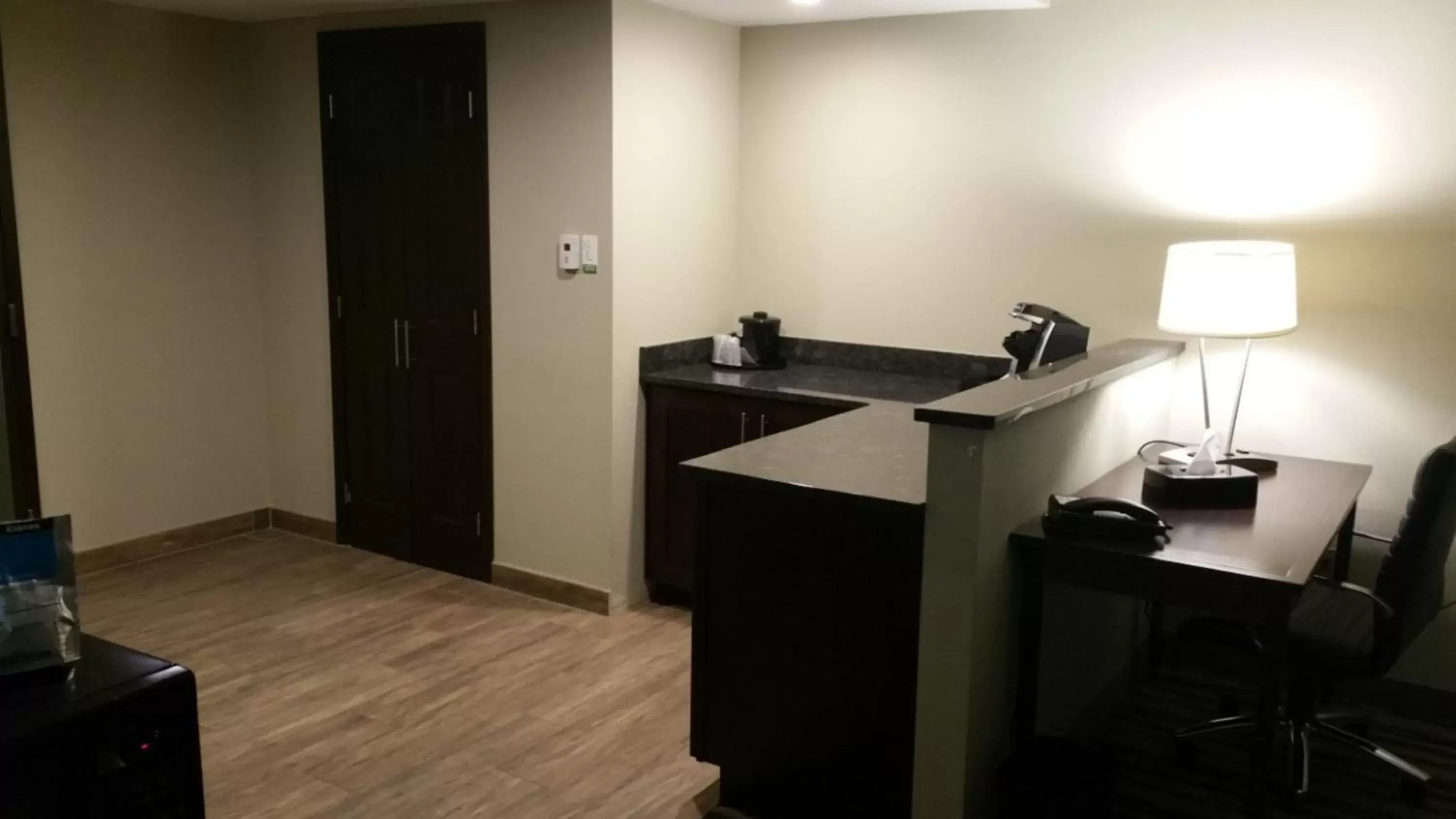 Guests, Kitchen/Kitchenette in Holiday Inn Harrisburg East, an IHG Hotel