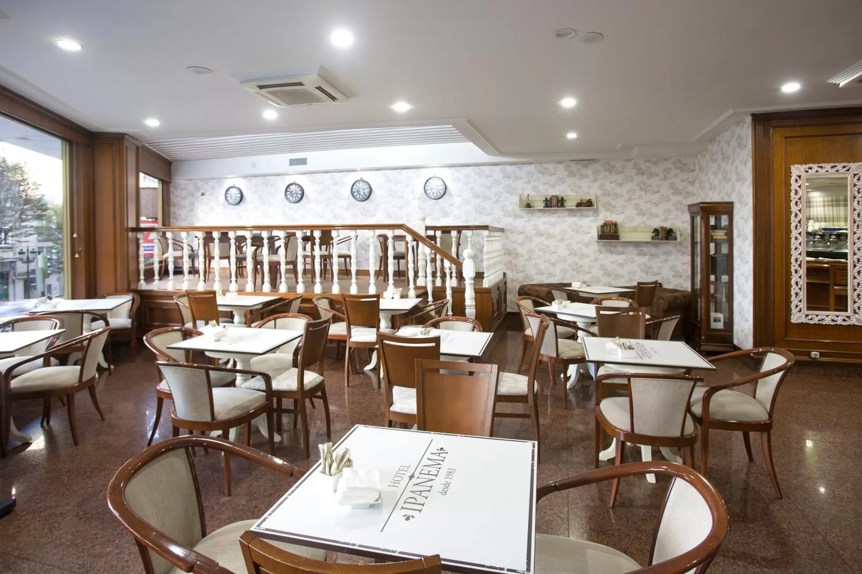 Food and drinks, Restaurant/Places to Eat in Oca Ipanema Hotel