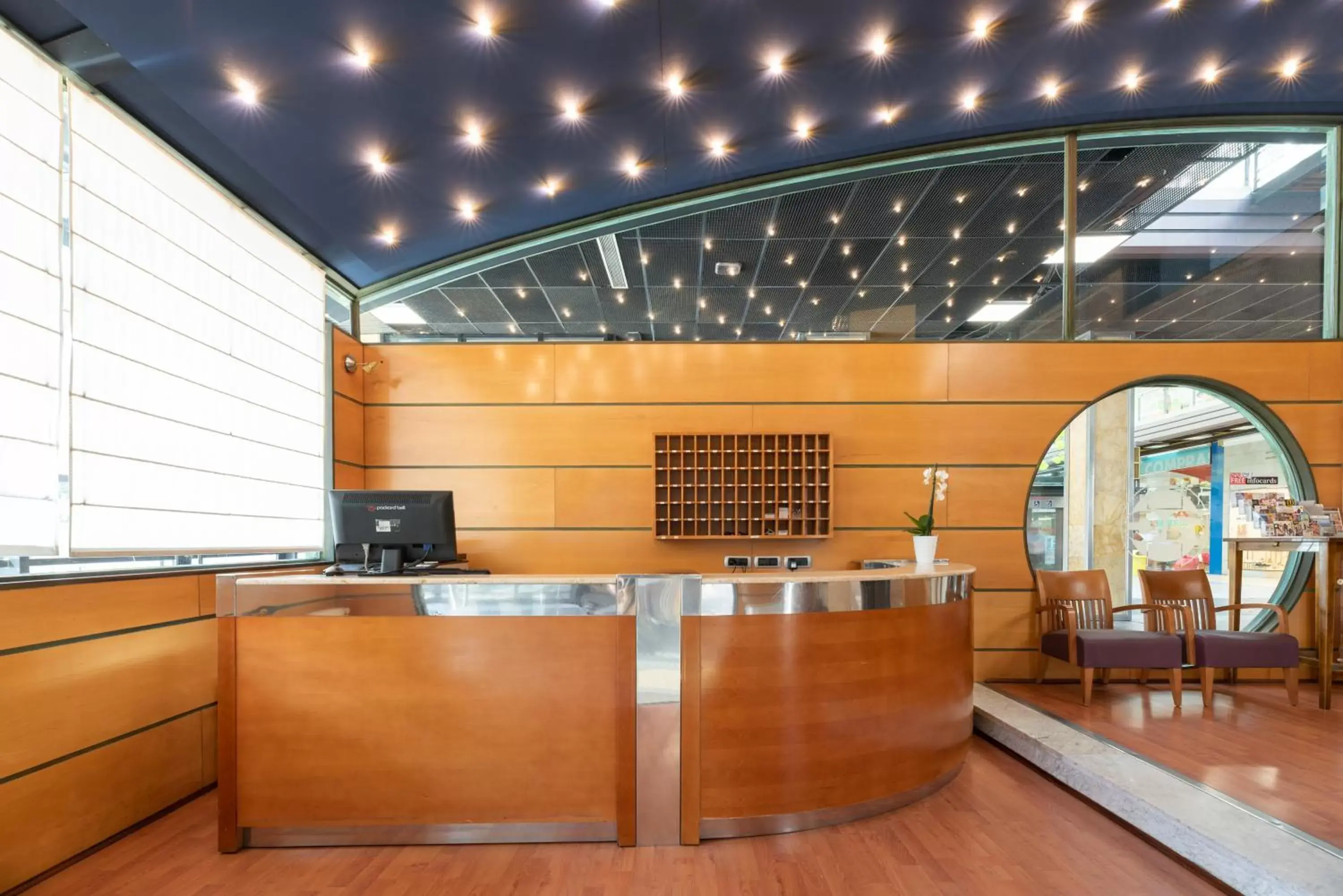 Lobby or reception in Exe Area Central Lobby or reception in Exe Area Central