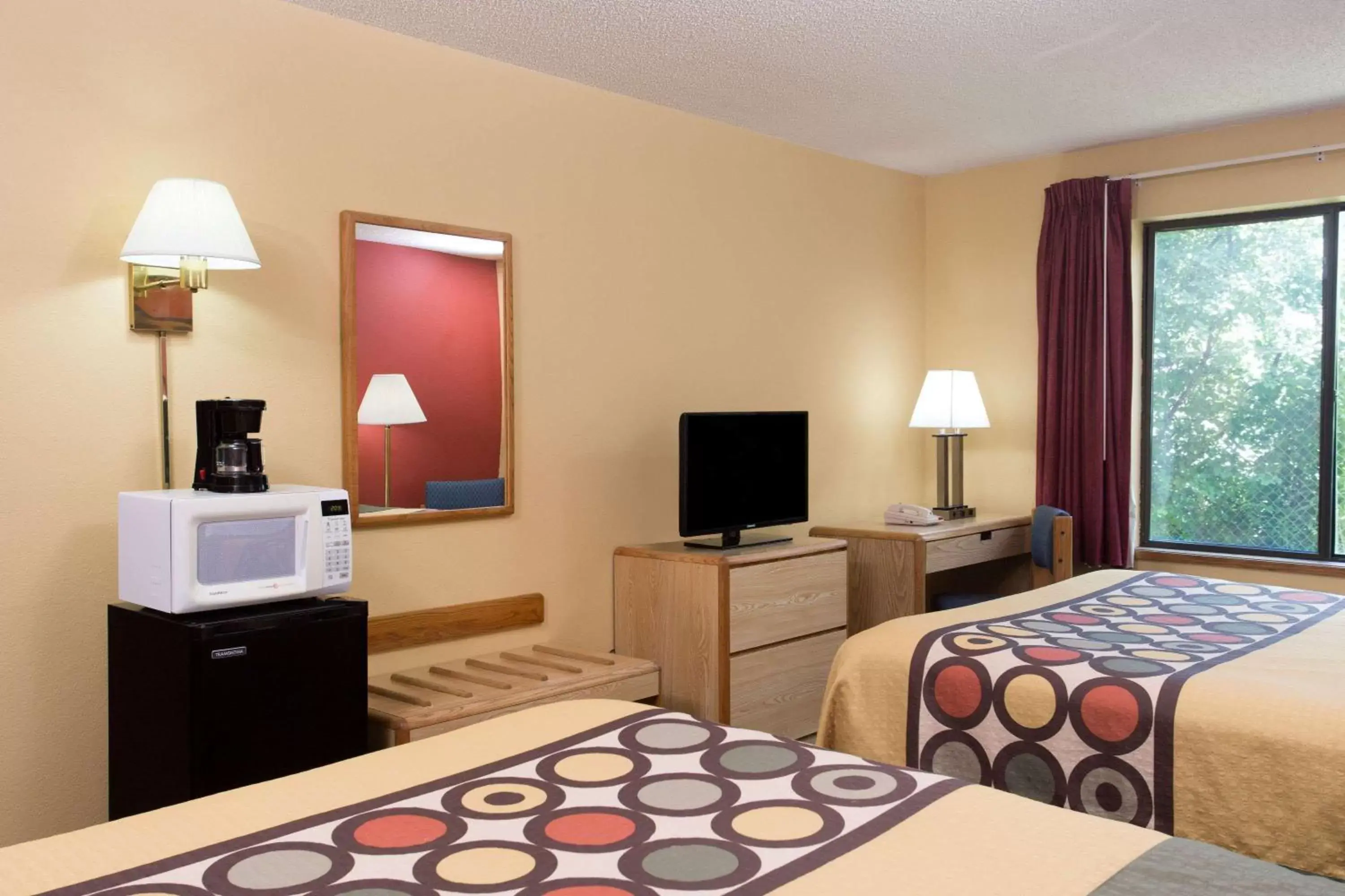 Photo of the whole room, Bed in Super 8 by Wyndham Appleton Photo of the whole room, Bed in Super 8 by Wyndham Appleton