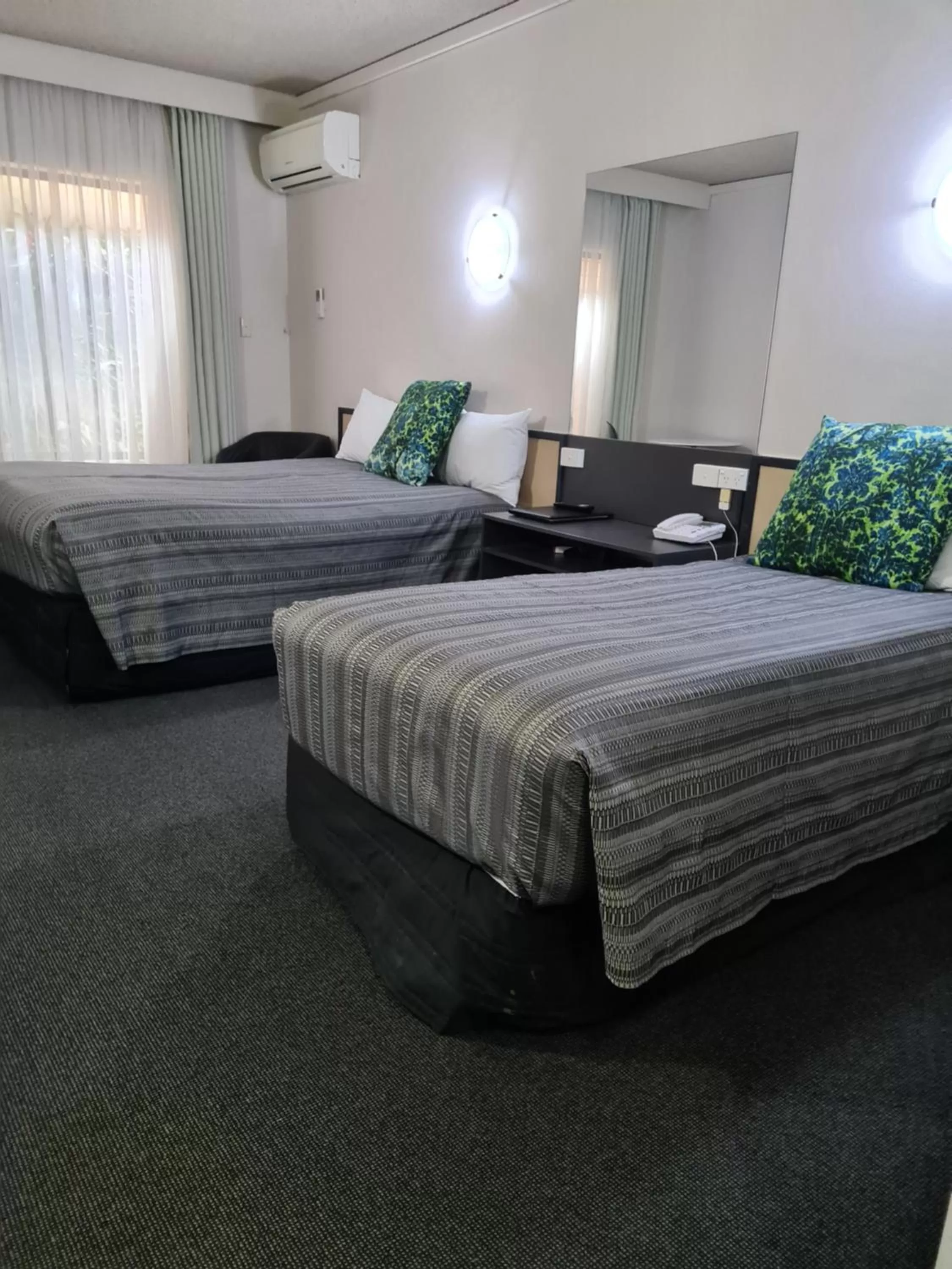 Bed in Belconnen Way Hotel & Serviced Apartments