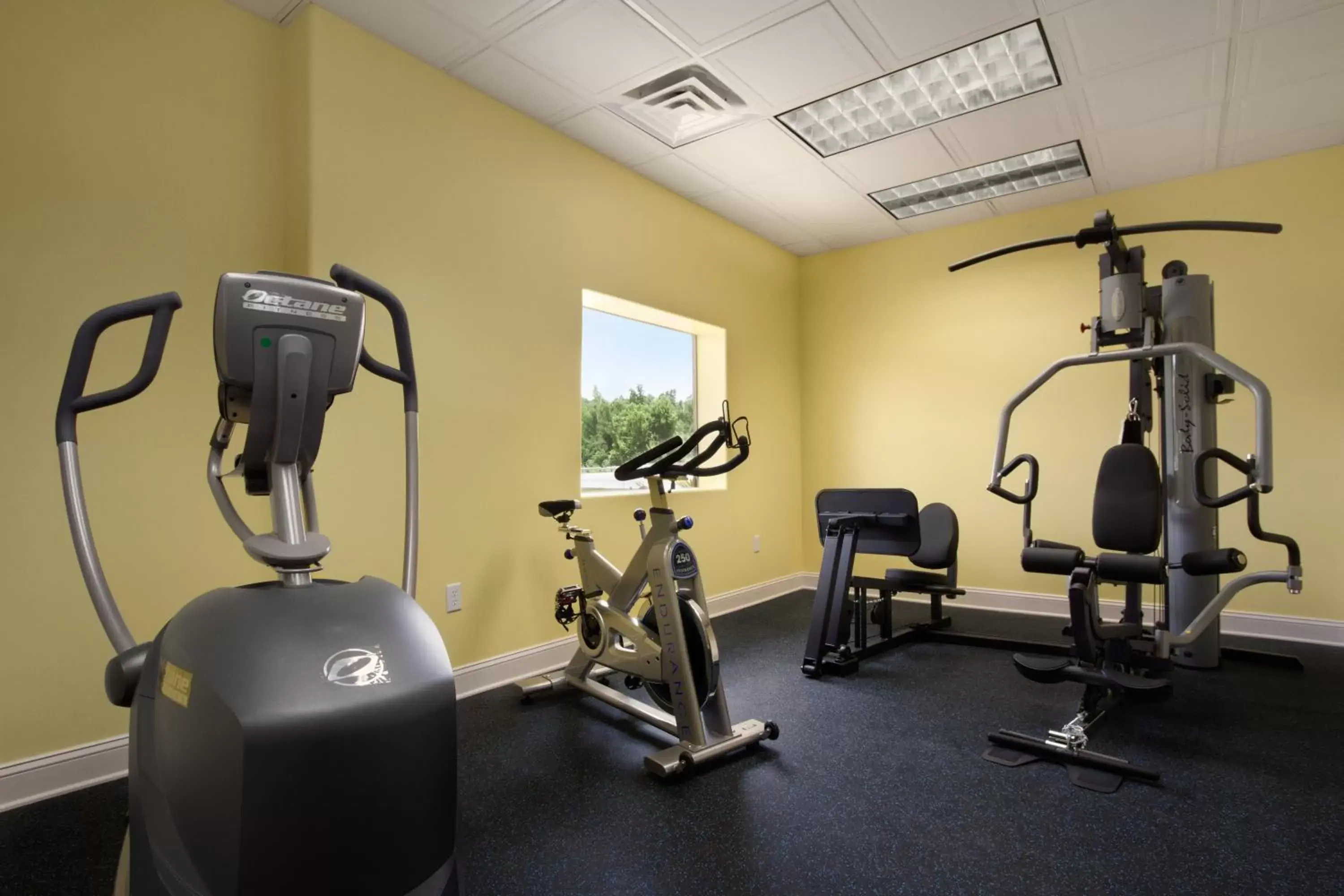 Fitness centre/facilities, Fitness Center/Facilities in Days Inn by Wyndham Fultondale