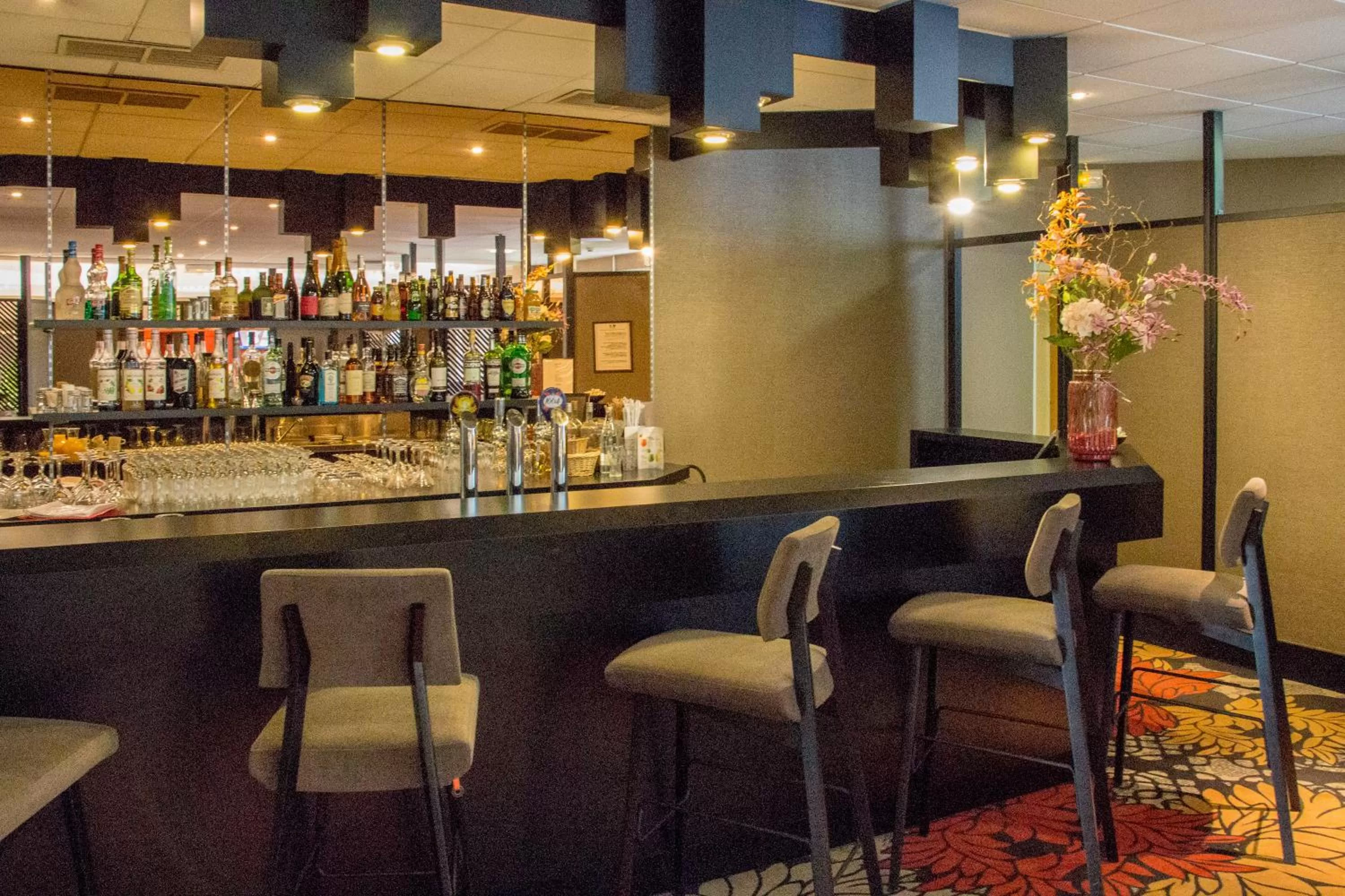 Lounge or bar in Oceania Quimper