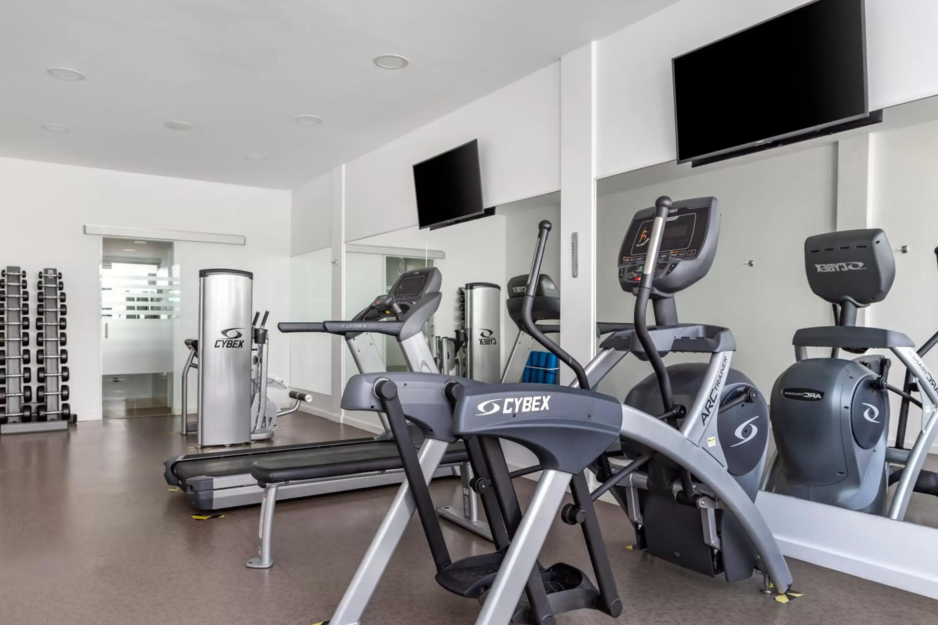 Fitness centre/facilities, Fitness Center/Facilities in Sunset Bay Club