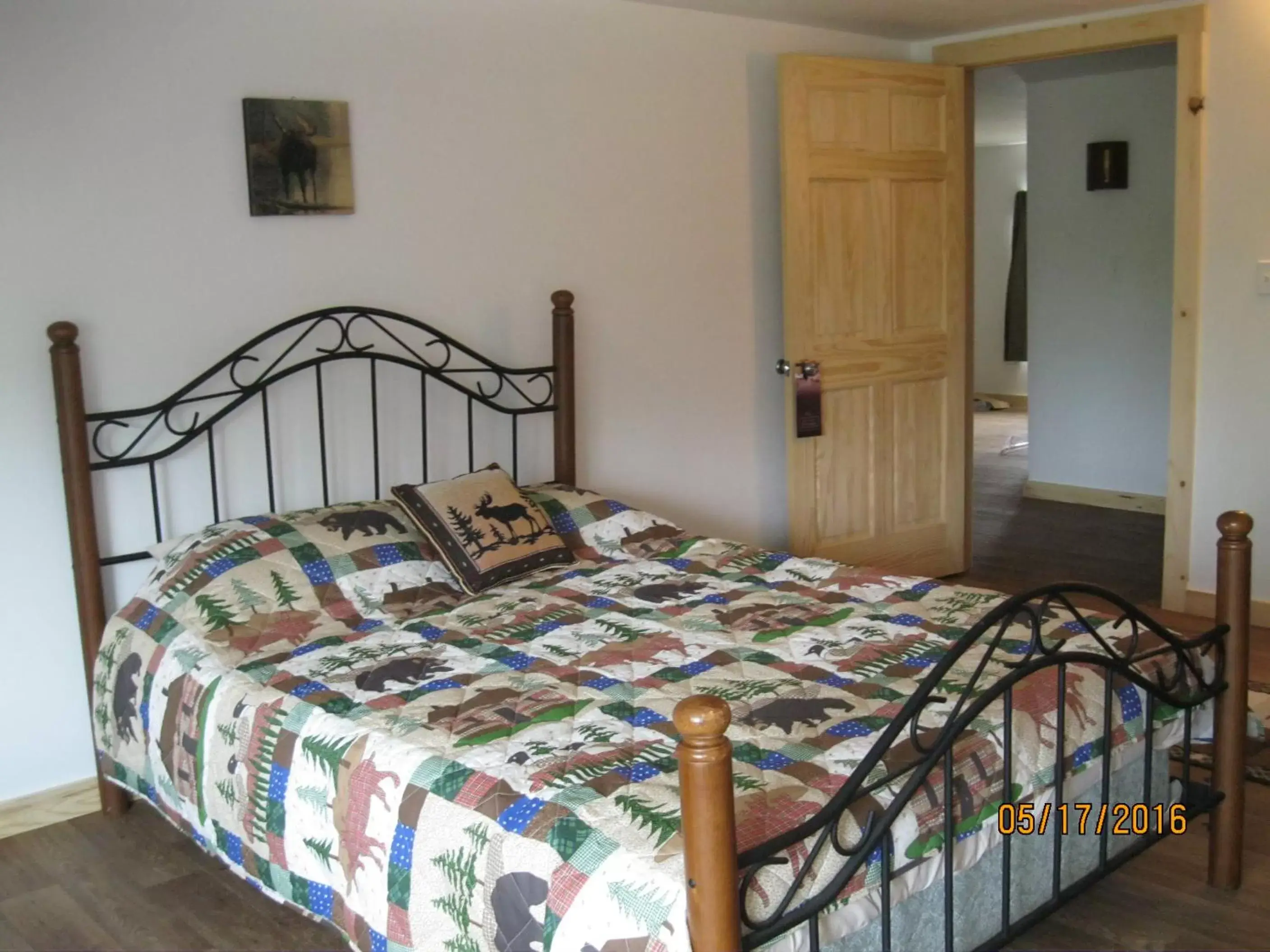 Photo of the whole room, Bed in Whispering Winds Retreat B&B