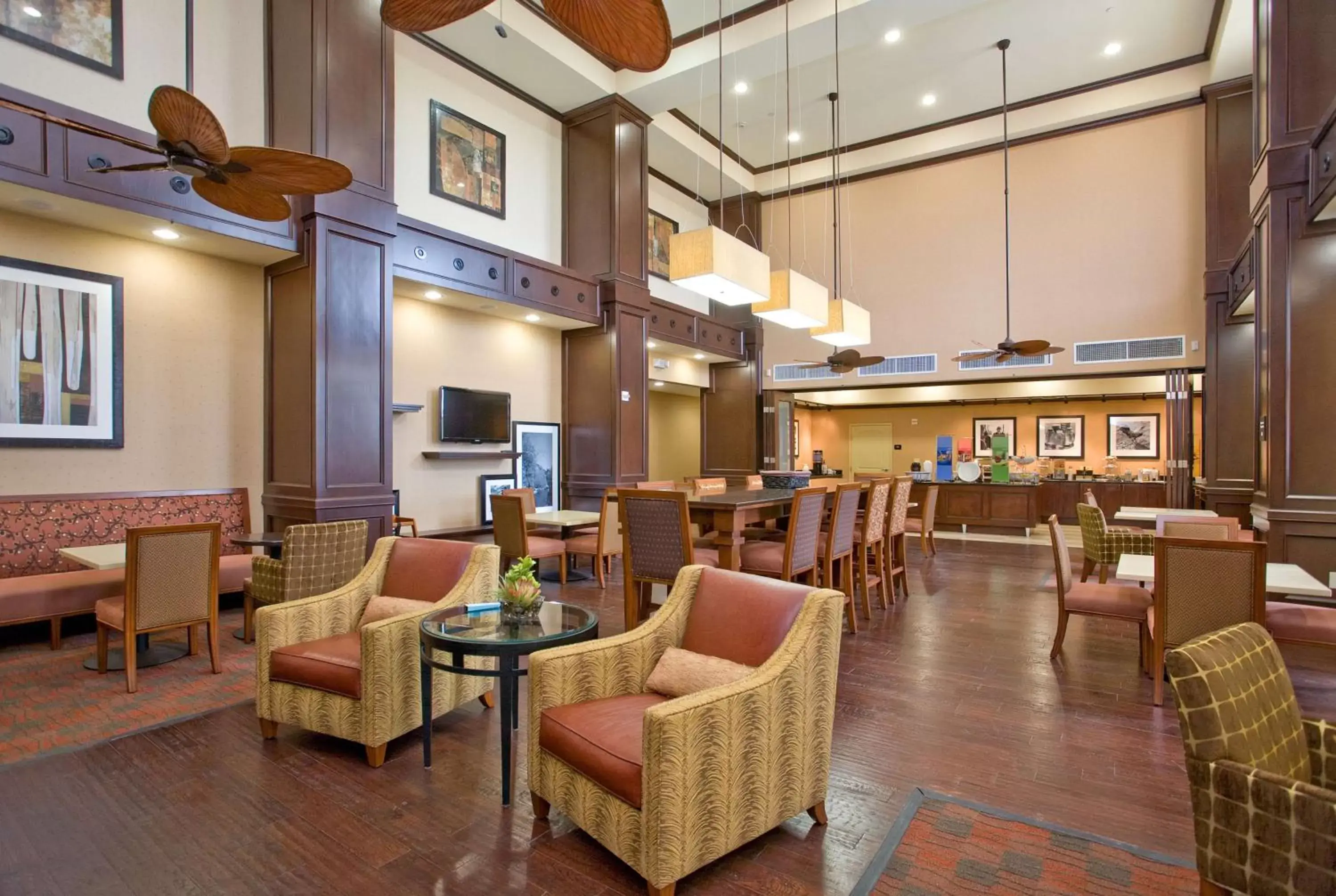 Dining area in Hampton Inn & Suites New Braunfels