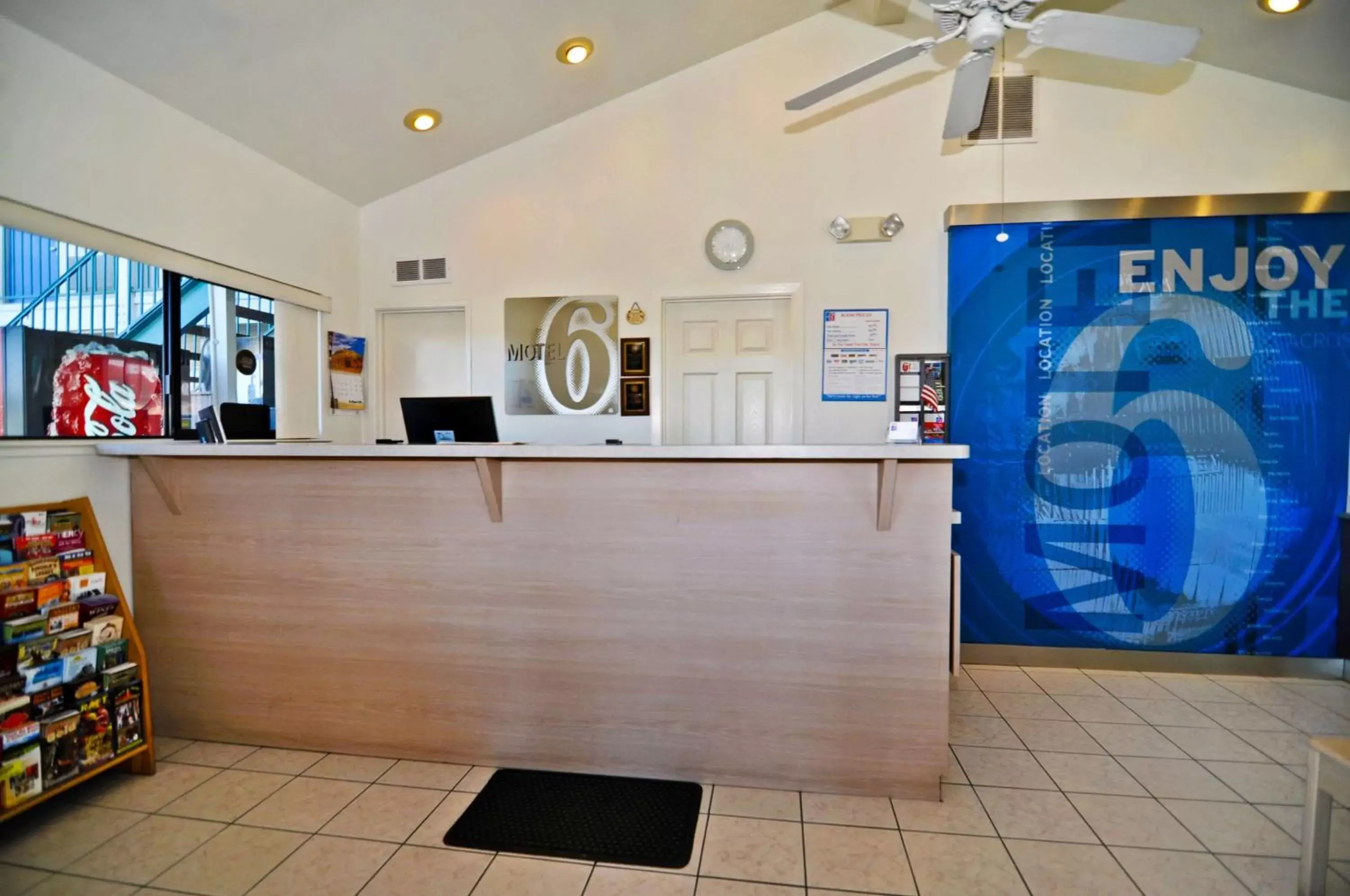 Property logo or sign, Lobby/Reception in Motel 6-Willows, CA