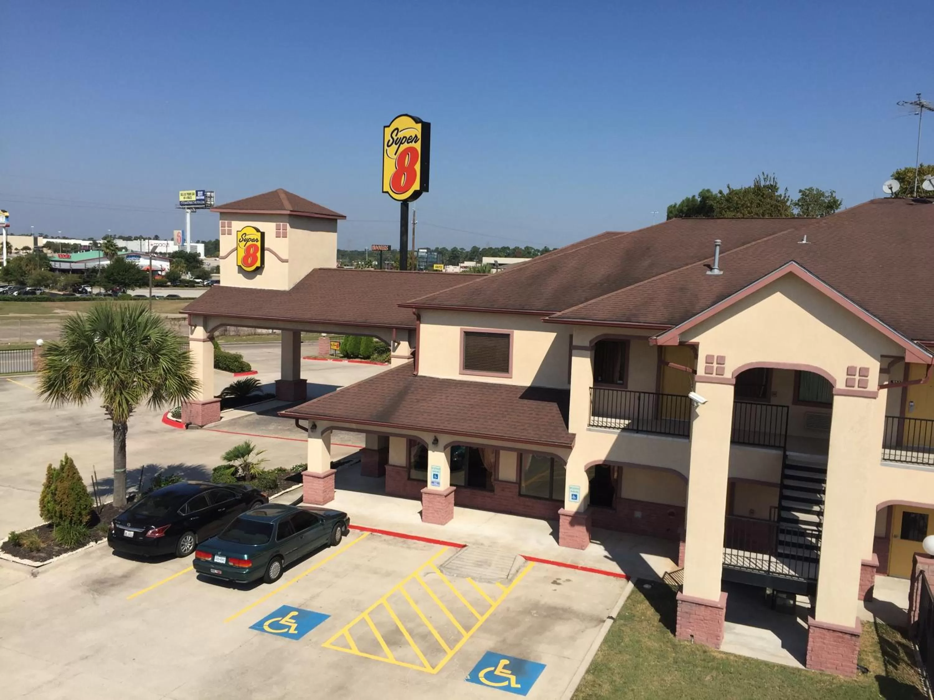Garden view, Property Building in Super 8 by Wyndham Humble - Atascocita - FM 1960 I-69