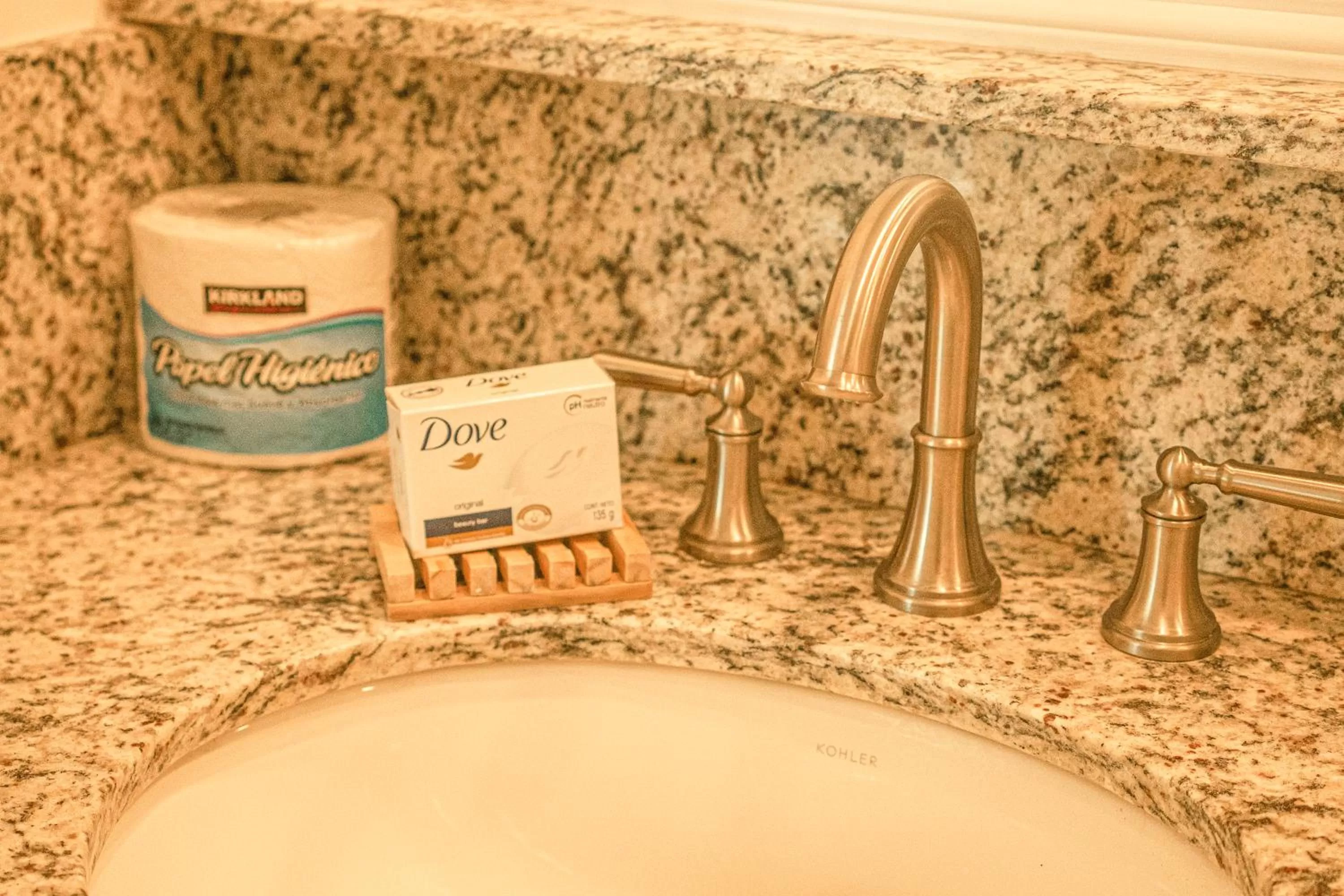 Bathroom in Quinta Pacifica Beachfront Villas